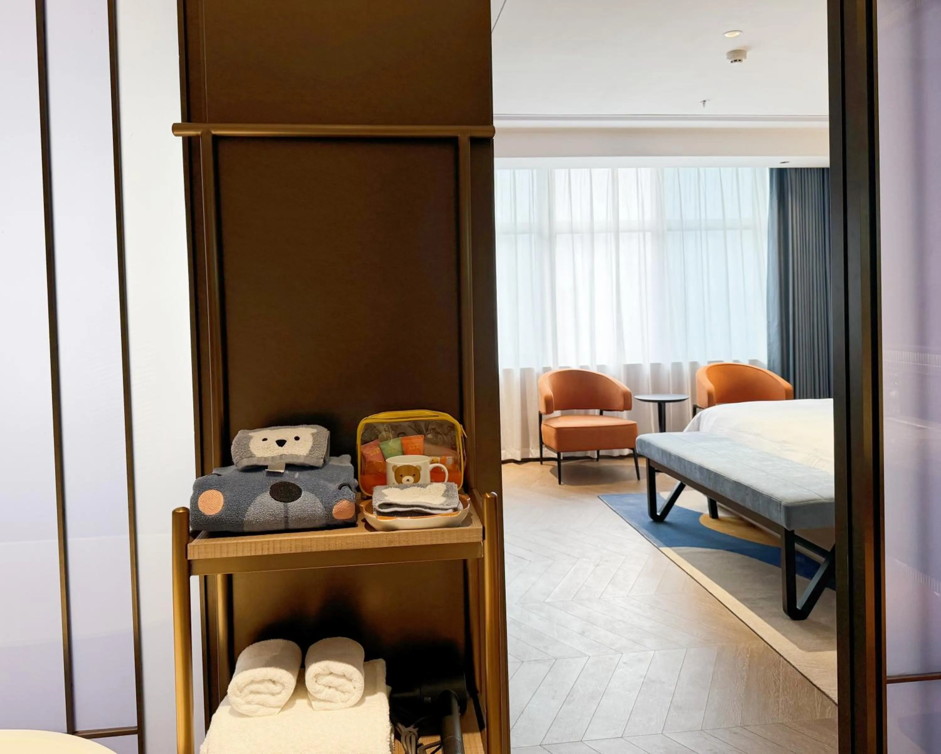 Photo of the whole room, Bed in Baiyun Hotel Guangzhou