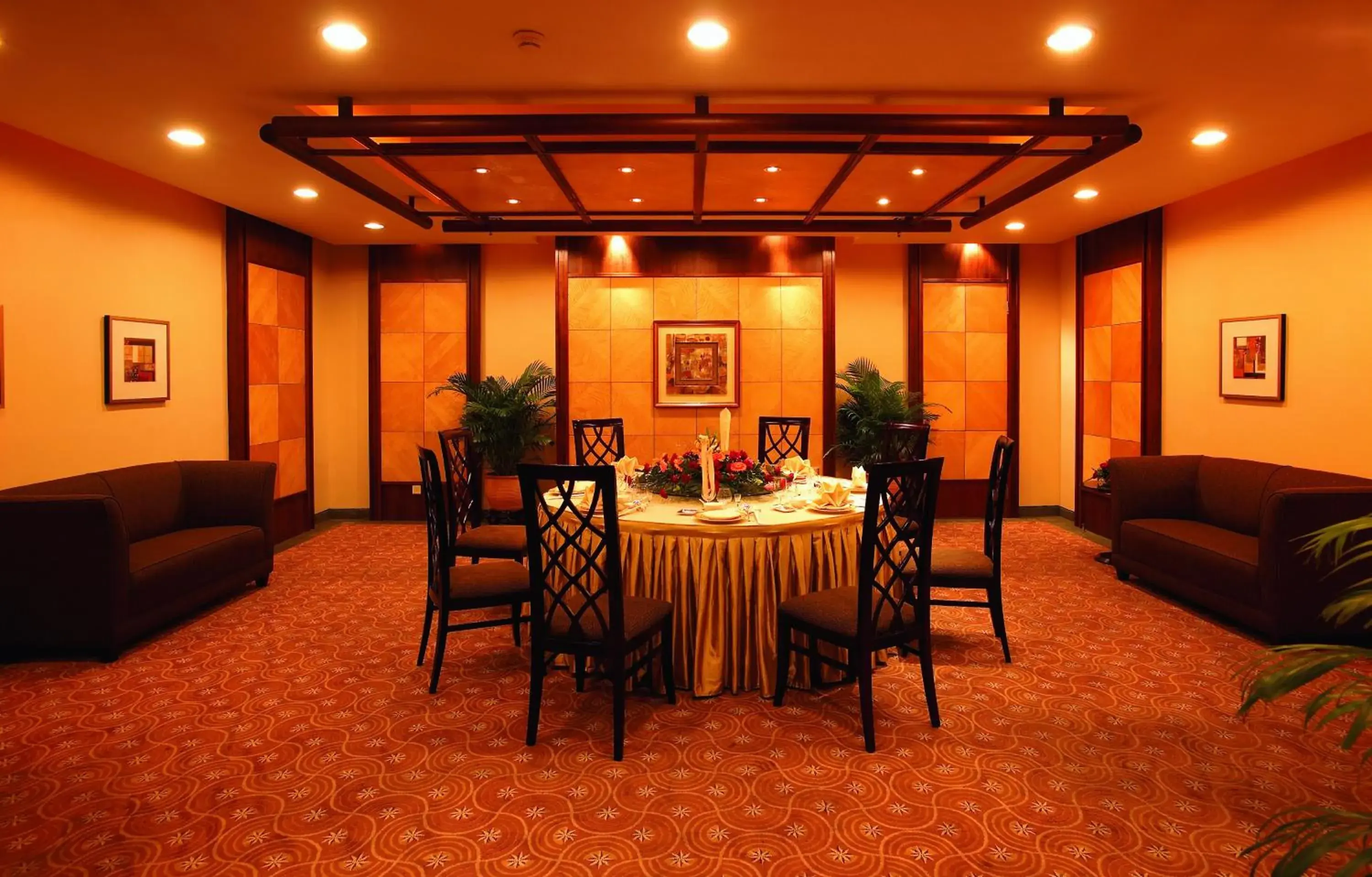 Restaurant/places to eat in Baiyun Hotel Guangzhou Restaurant/places to eat in Baiyun Hotel Guangzhou