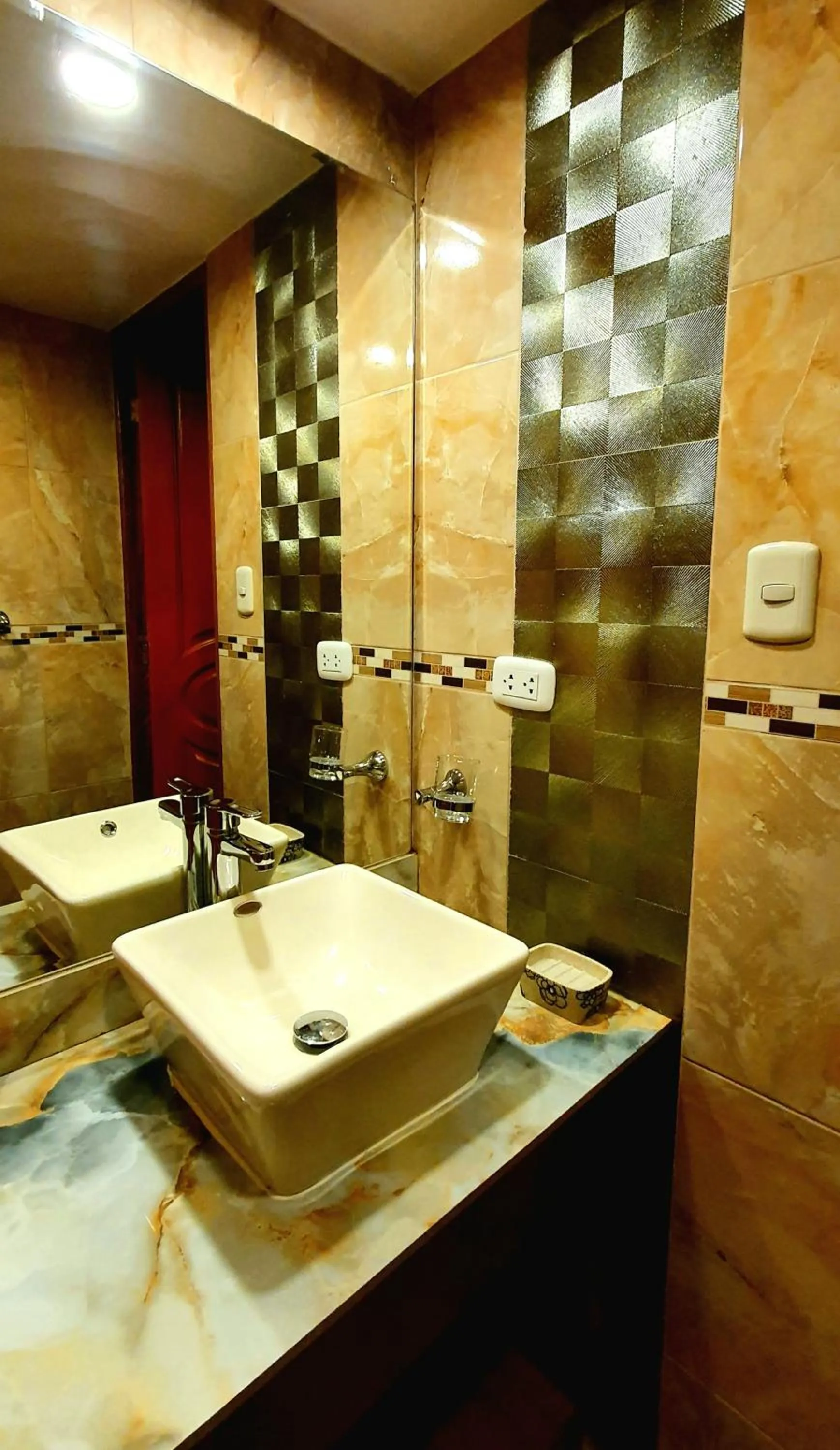 Bathroom in El Mariscal Cusco