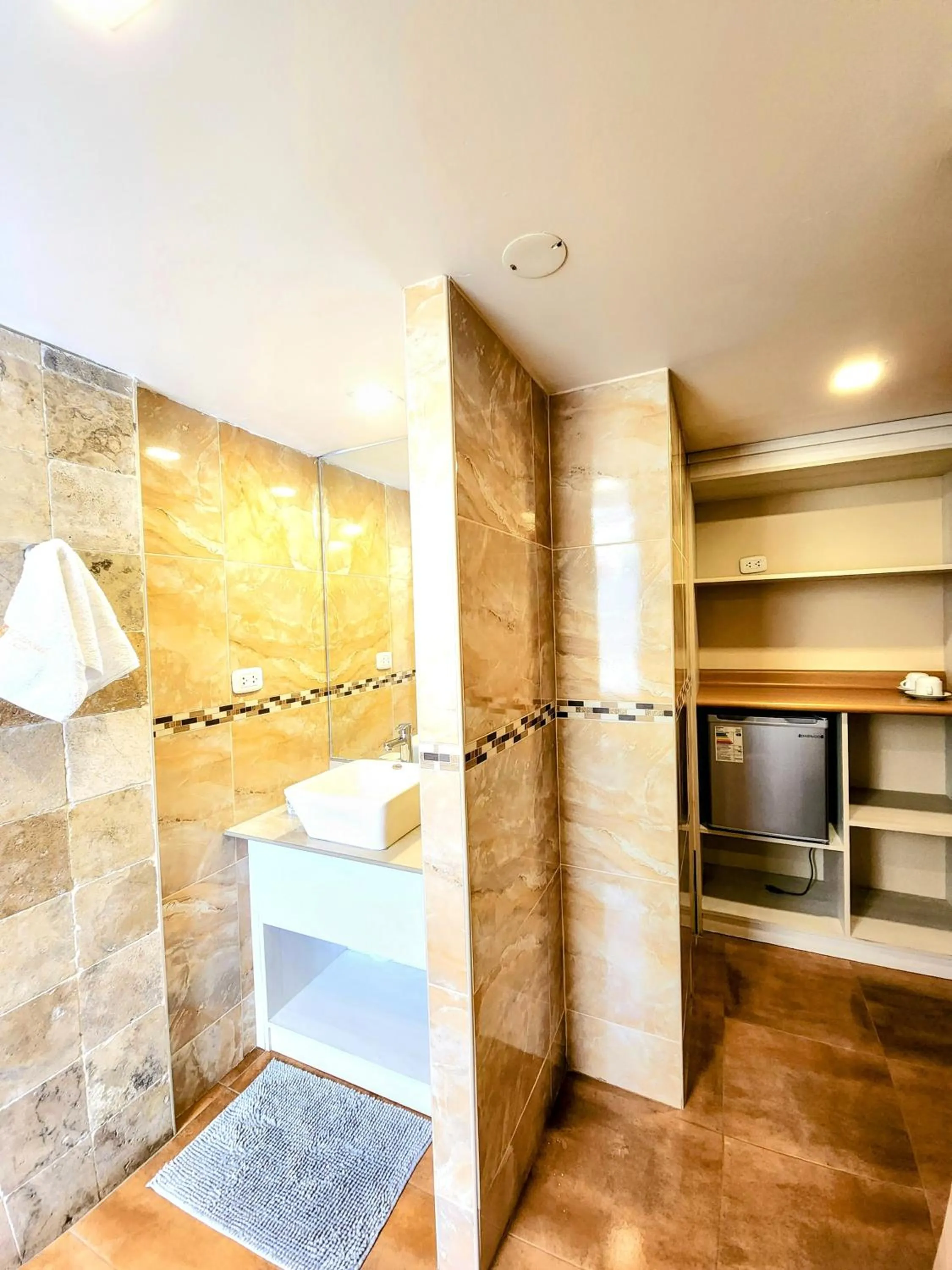 Bathroom in El Mariscal Cusco