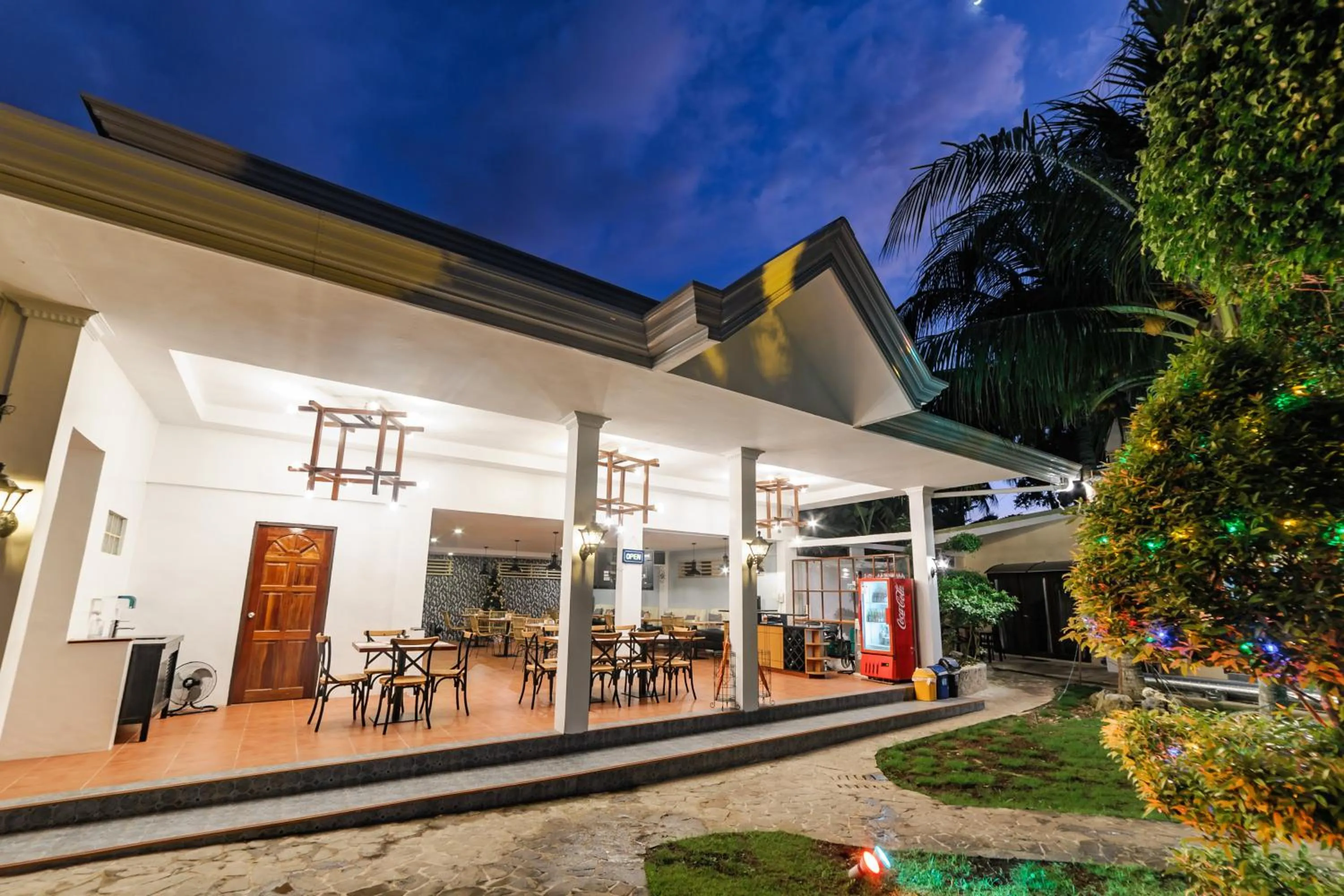 Property building in Mario Dive Resort