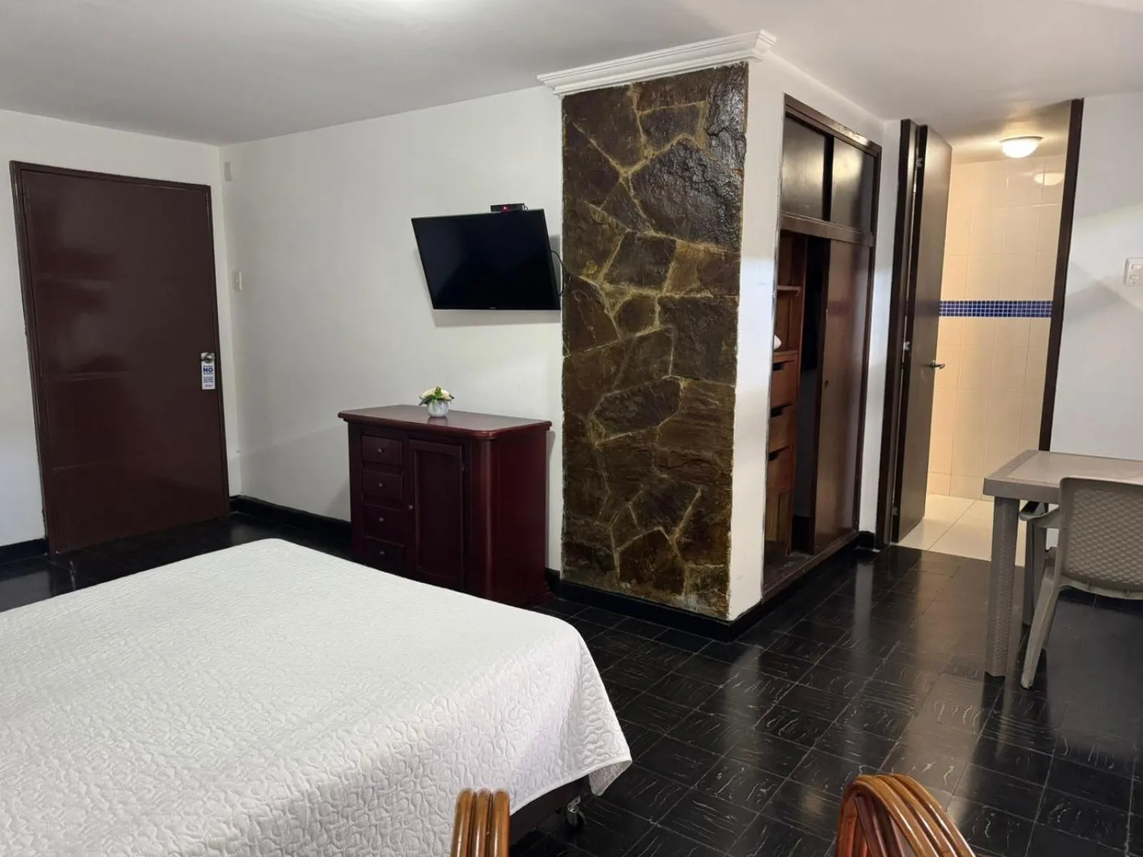 Standard Suite in Vallclaire Suites