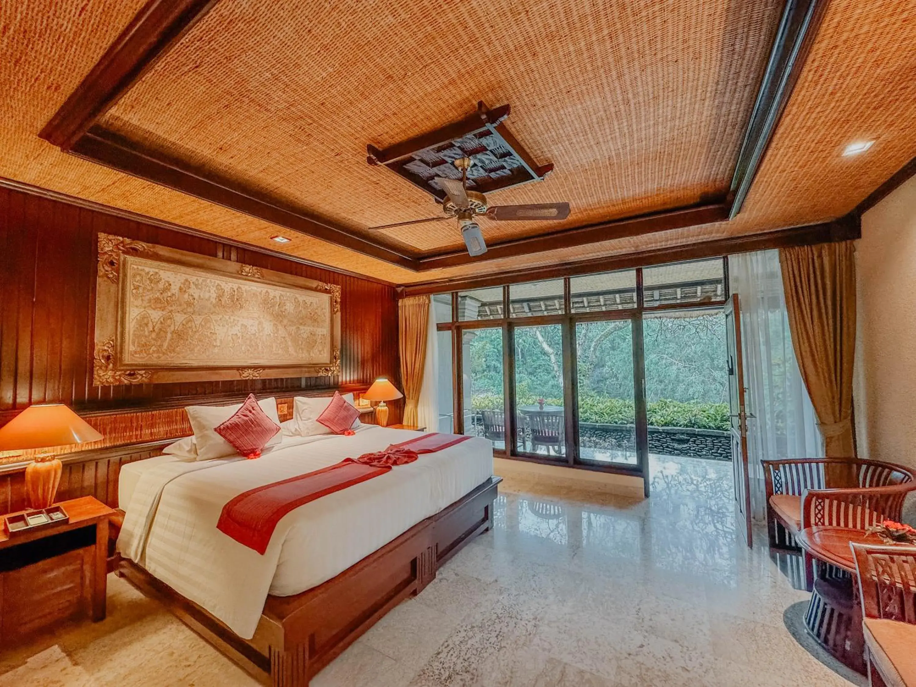 Bed in Hotel Tjampuhan Spa Bed in Hotel Tjampuhan Spa