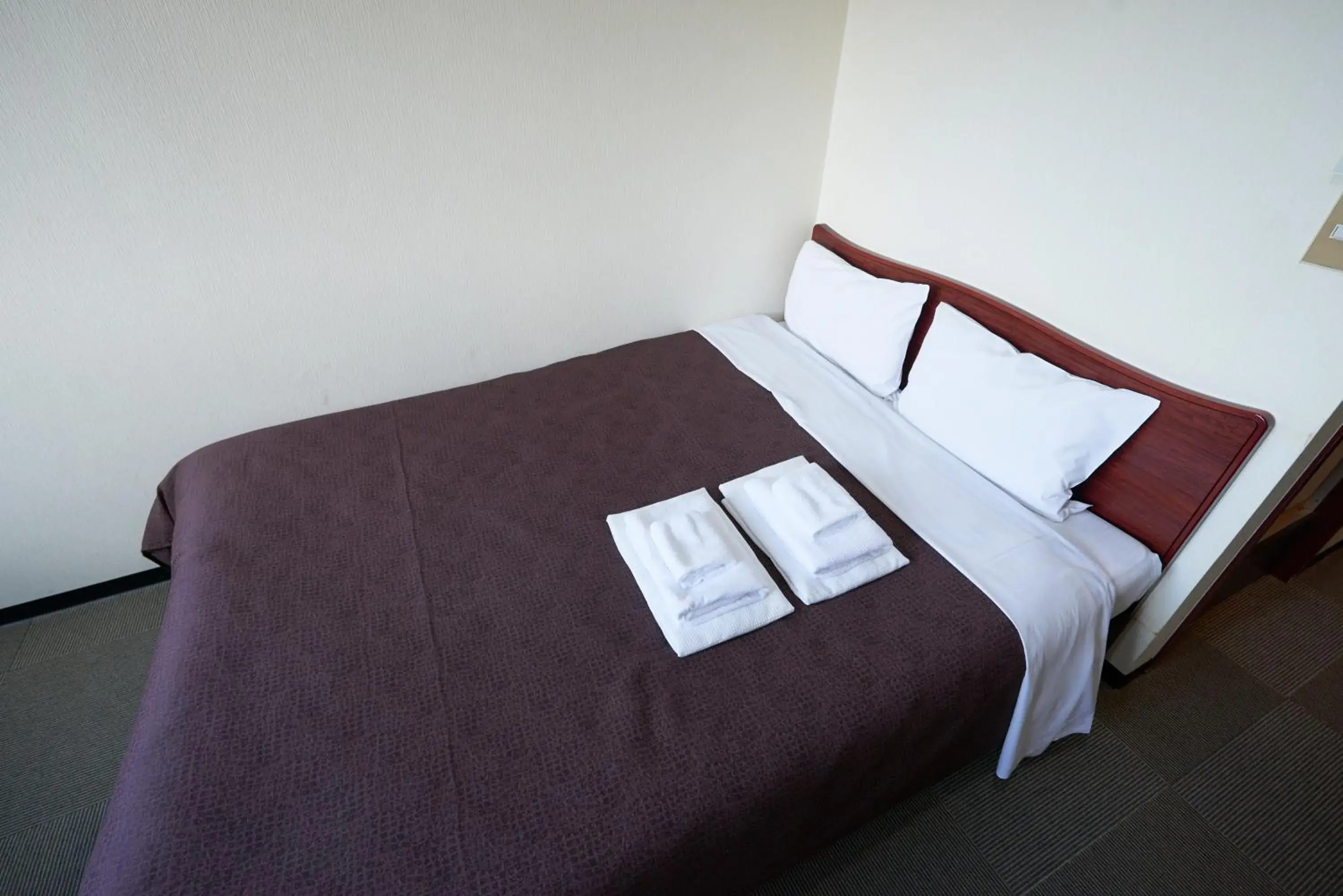 Photo of the whole room, Bed in Select Inn Tsuruga Photo of the whole room, Bed in Select Inn Tsuruga
