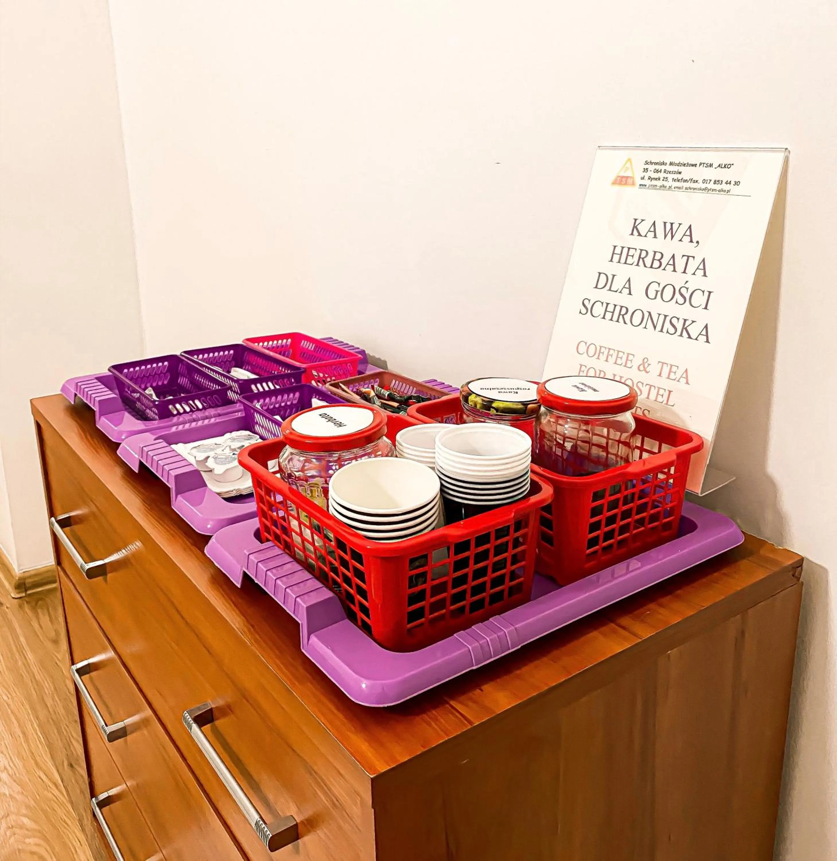 Coffee/tea facilities in Schronisko Młodzieżowe PTSM "Alko"