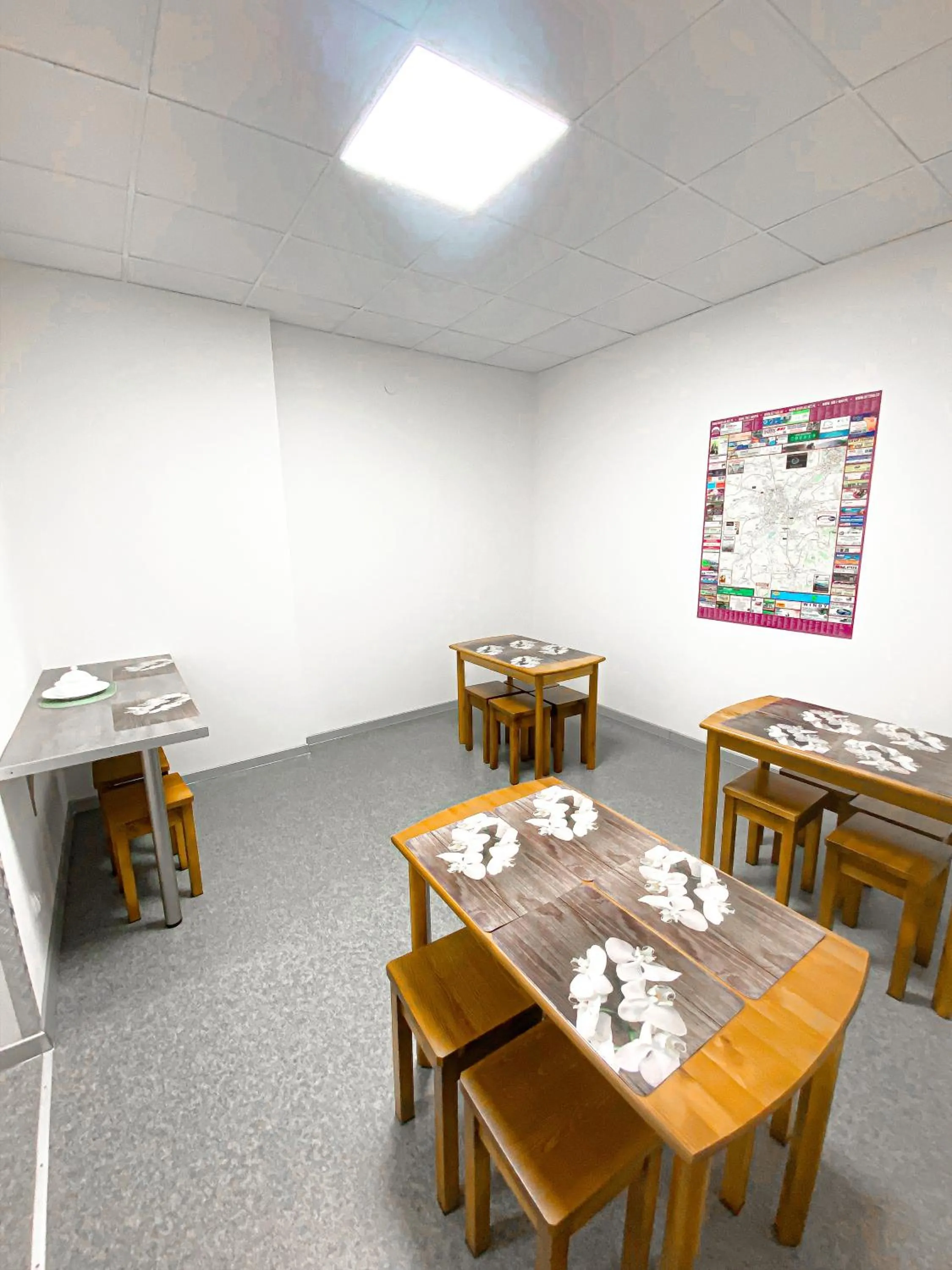 Dining area in Schronisko Młodzieżowe PTSM "Alko"