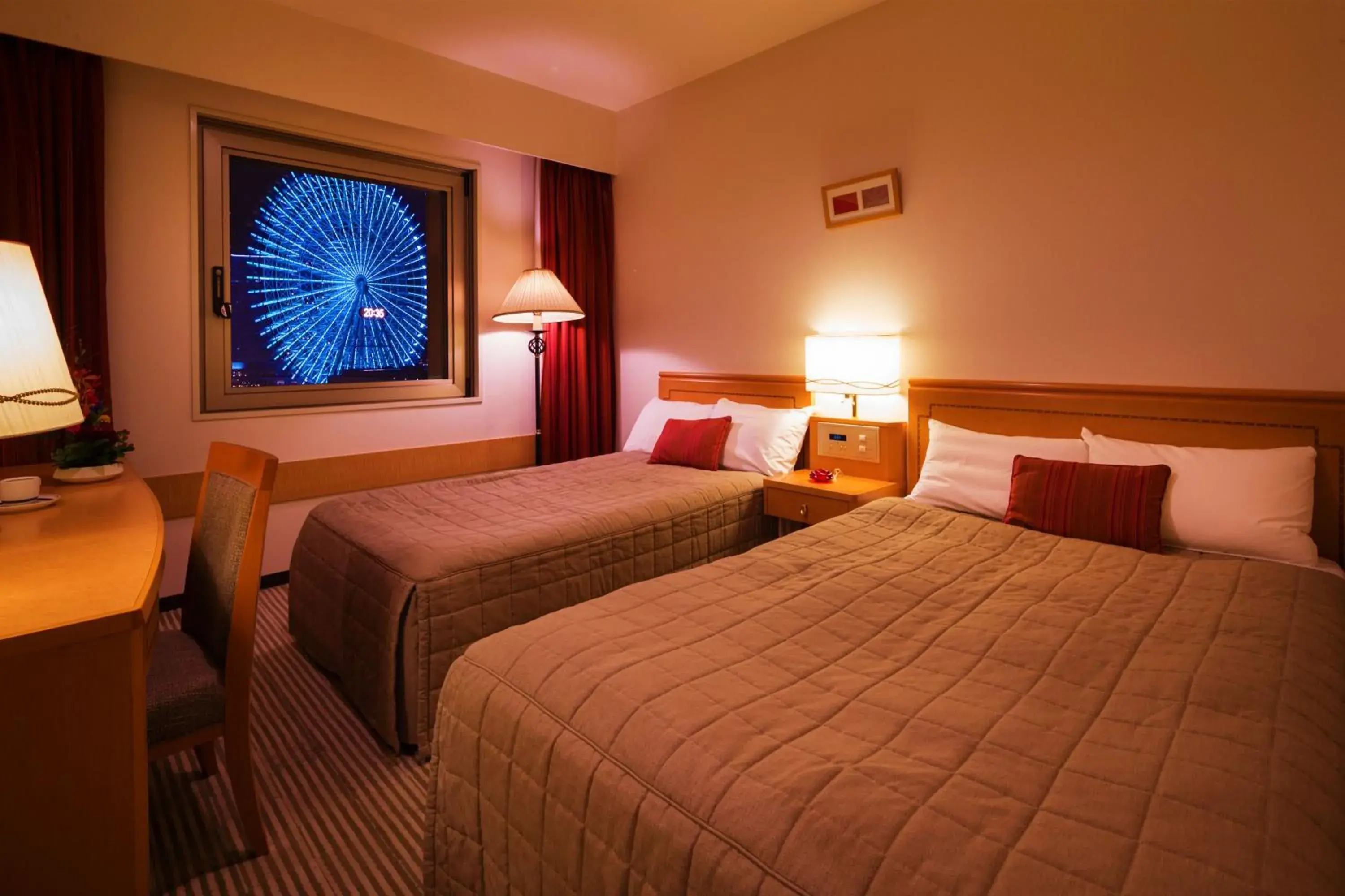 Photo of the whole room, Bed in Navios Yokohama Photo of the whole room, Bed in Navios Yokohama