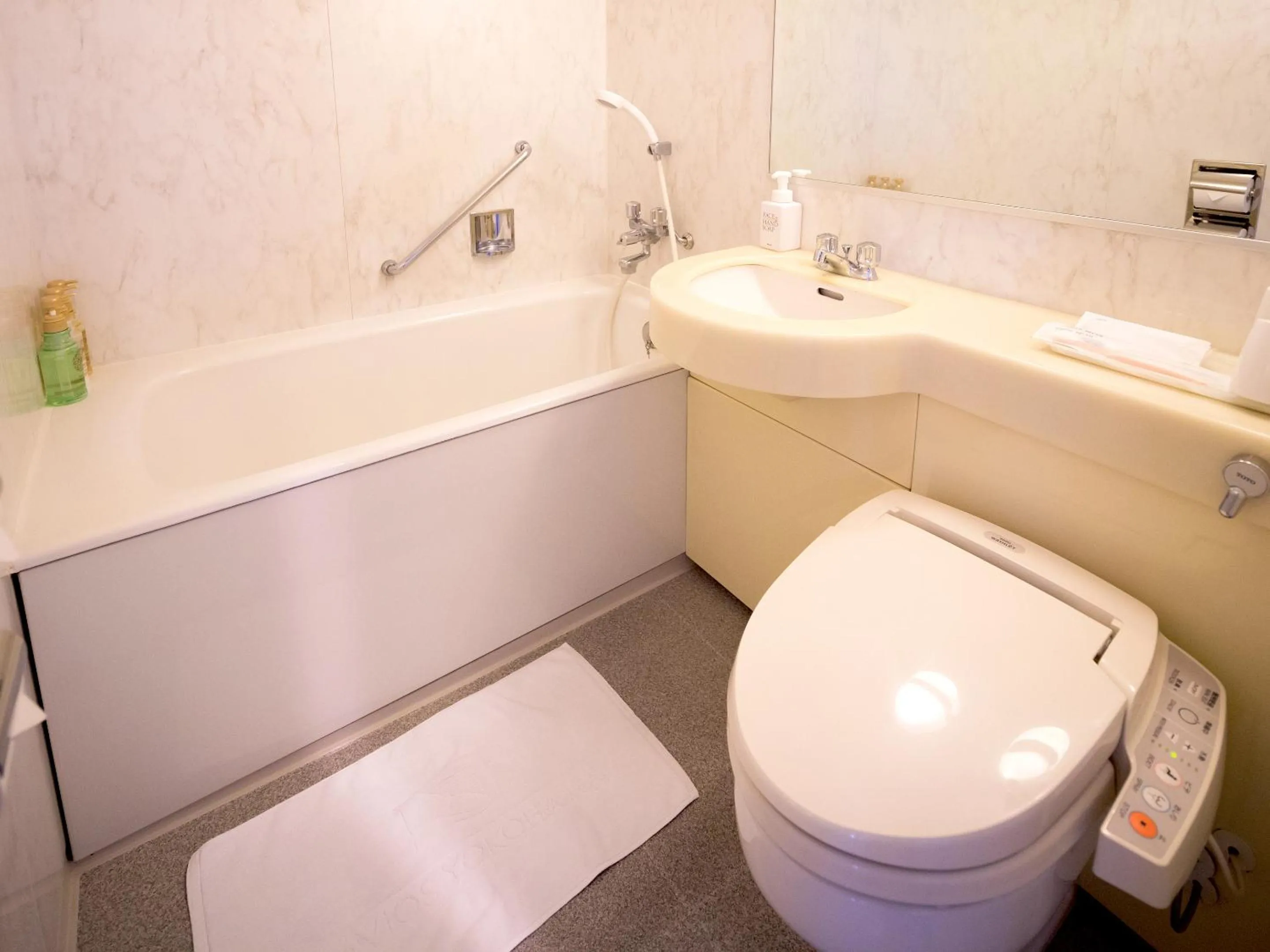 Bathroom in Navios Yokohama