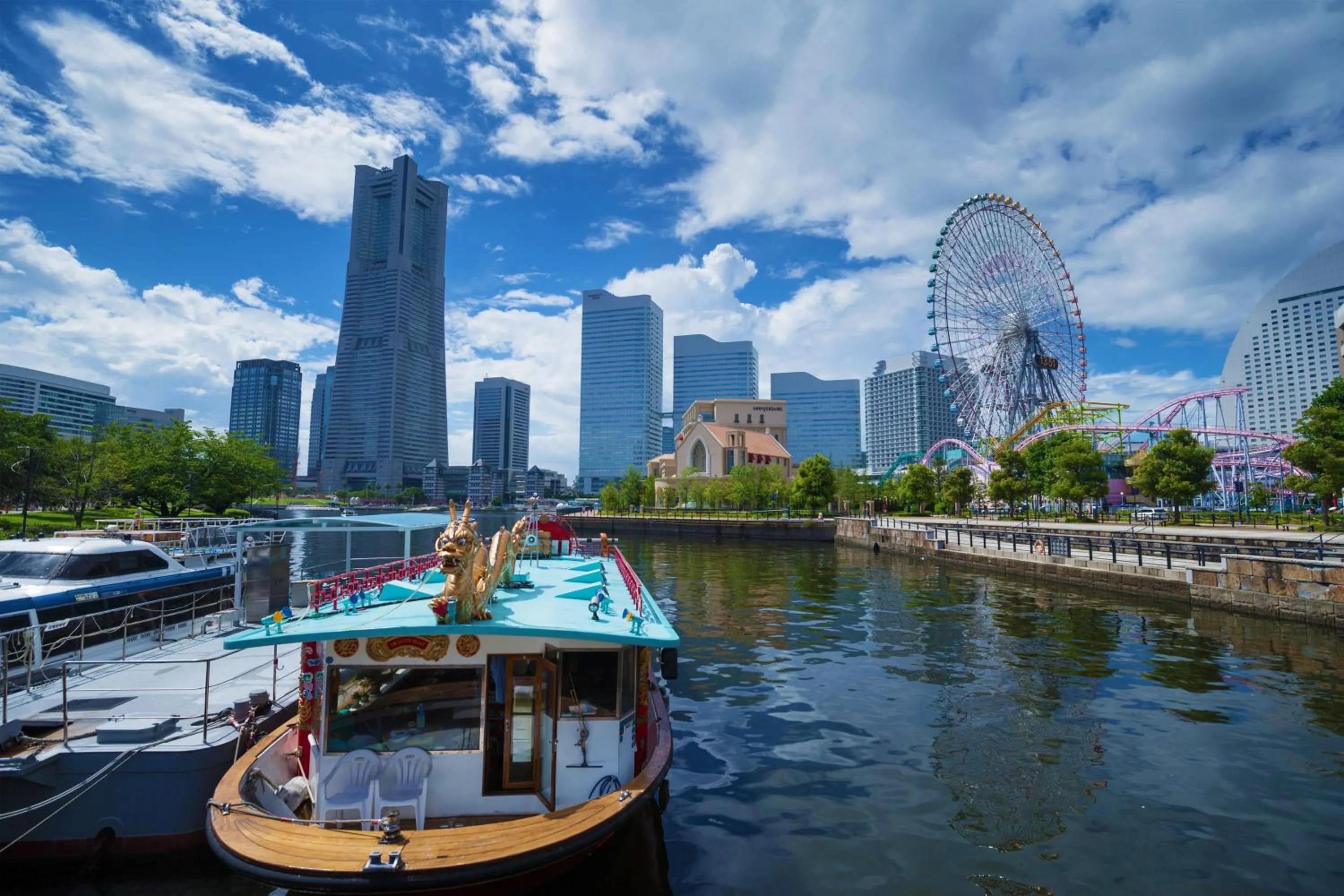Nearby landmark in Navios Yokohama