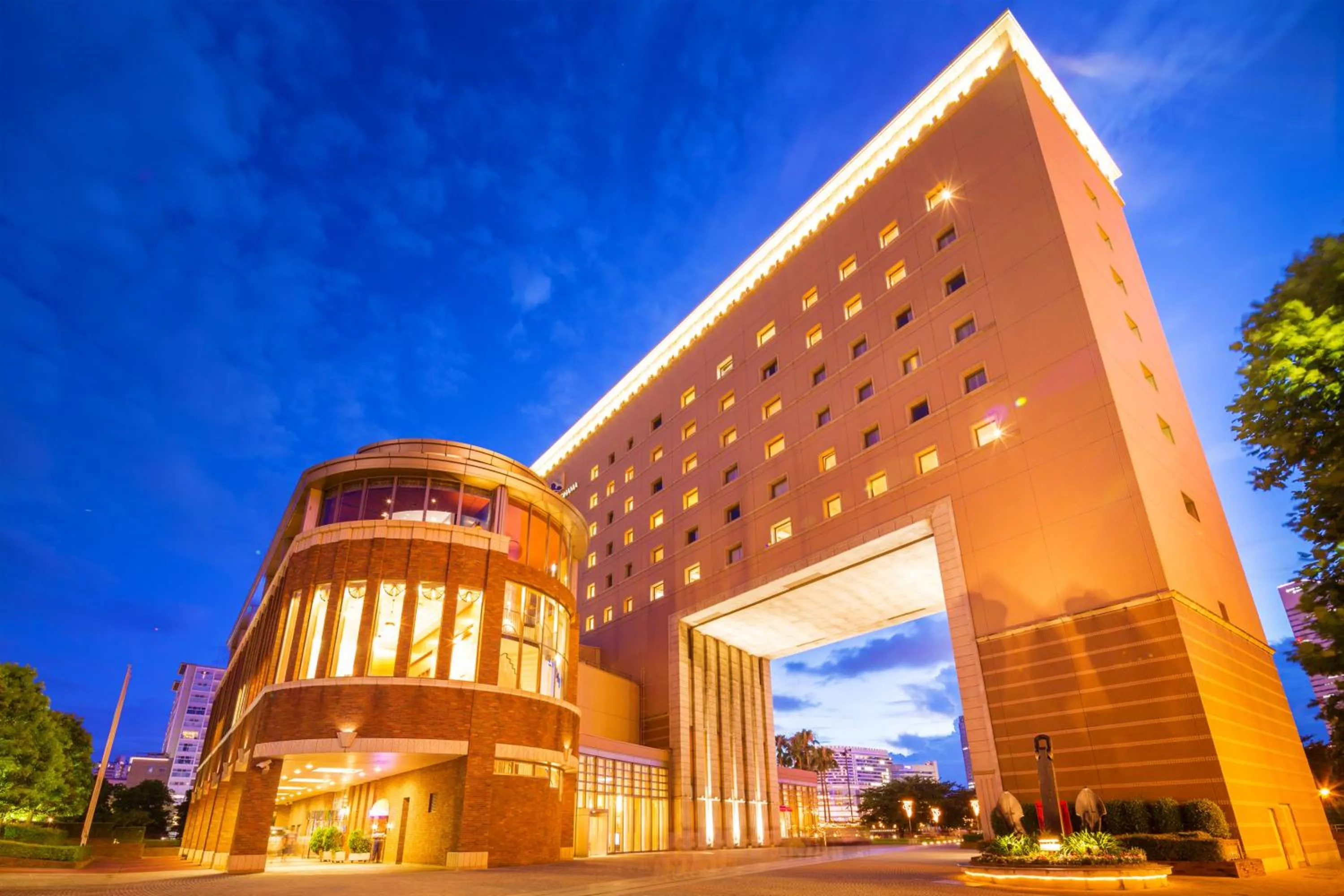 Nearby landmark in Navios Yokohama