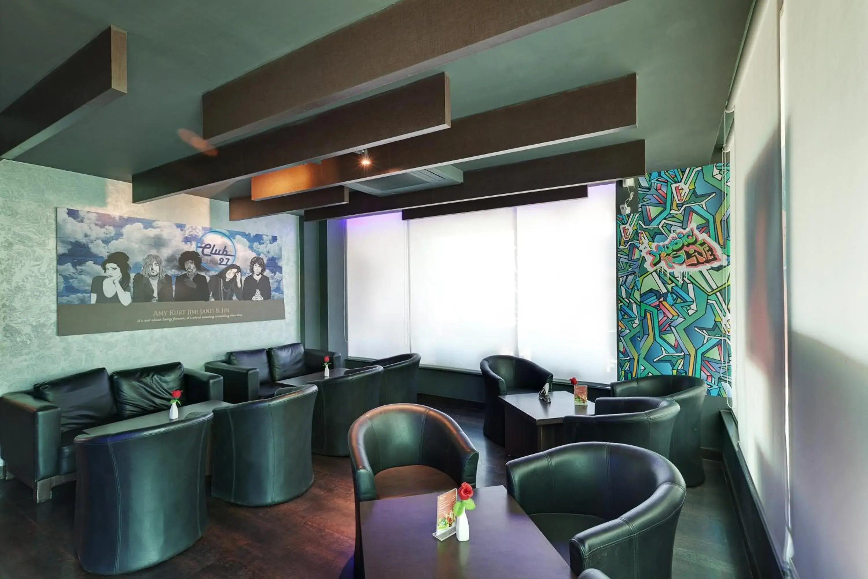 Lounge or bar in Whispering Palms Hotel Jaipur Lounge or bar in Whispering Palms Hotel Jaipur