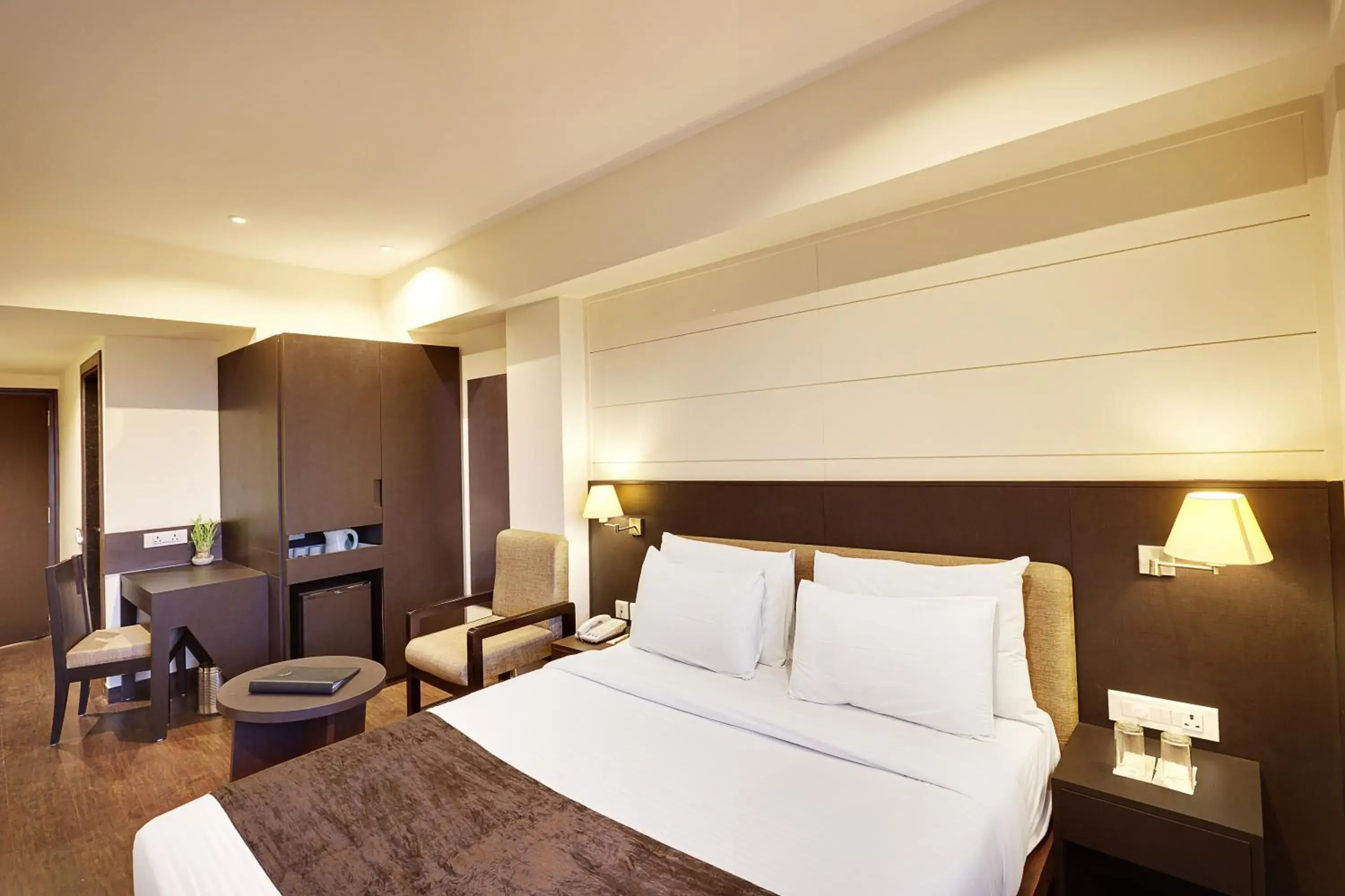 bunk bed, Bed in Whispering Palms Hotel Jaipur bunk bed, Bed in Whispering Palms Hotel Jaipur