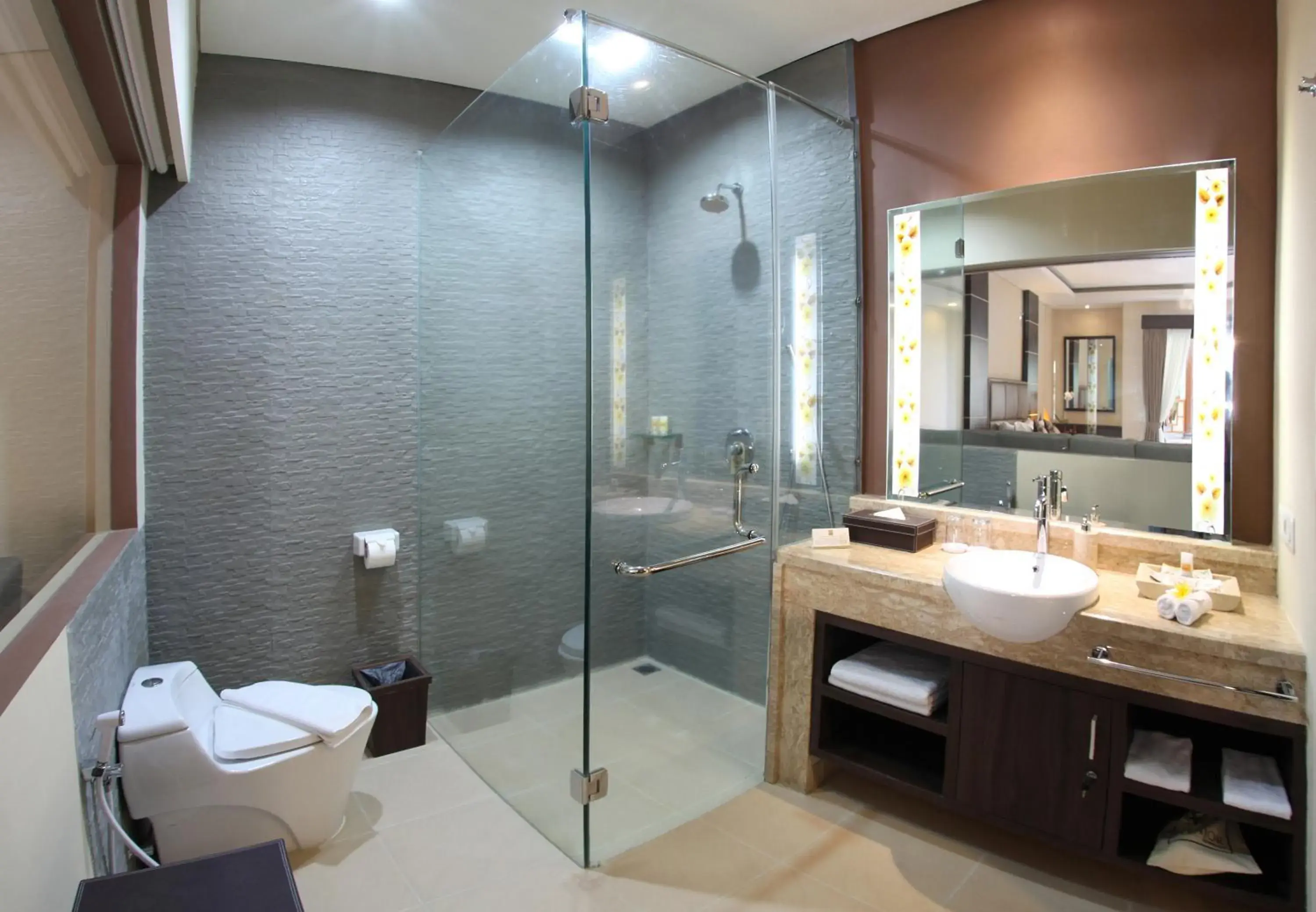 Bathroom in d'Penjor Seminyak Bathroom in d'Penjor Seminyak