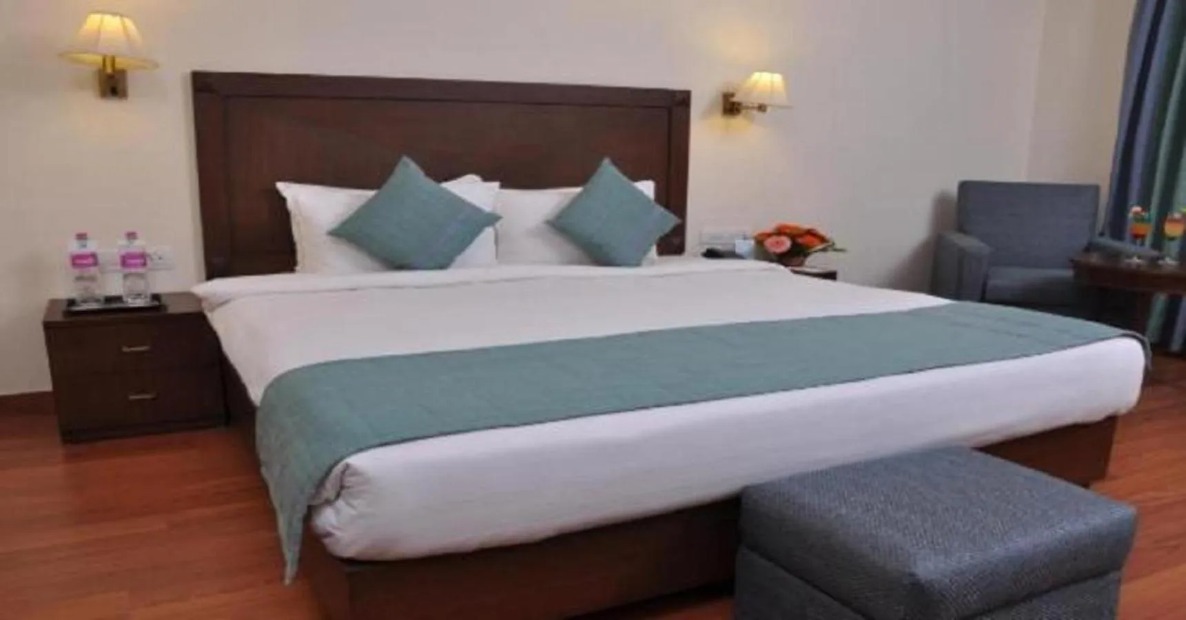 Bed in Le Lac Sarovar Portico- Ranchi