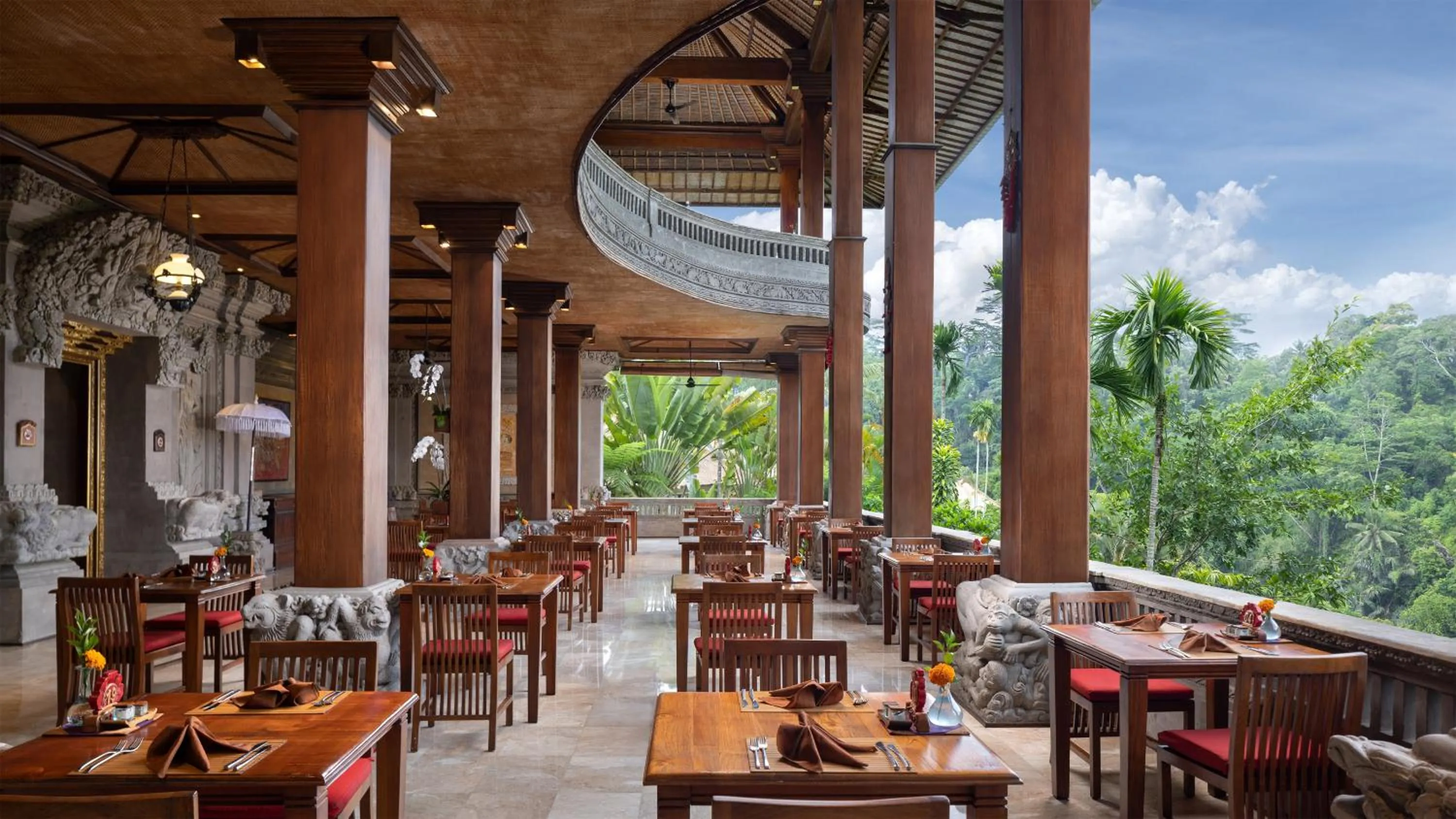 Restaurant/places to eat in The Royal Pita Maha