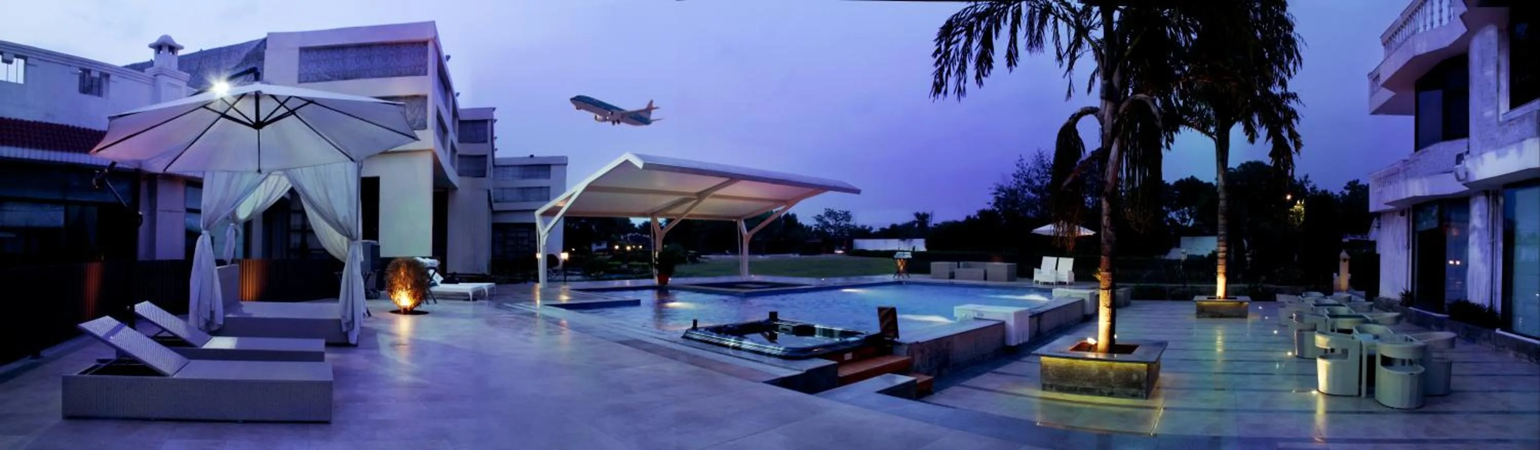 Swimming pool in Spara Boutique Resort