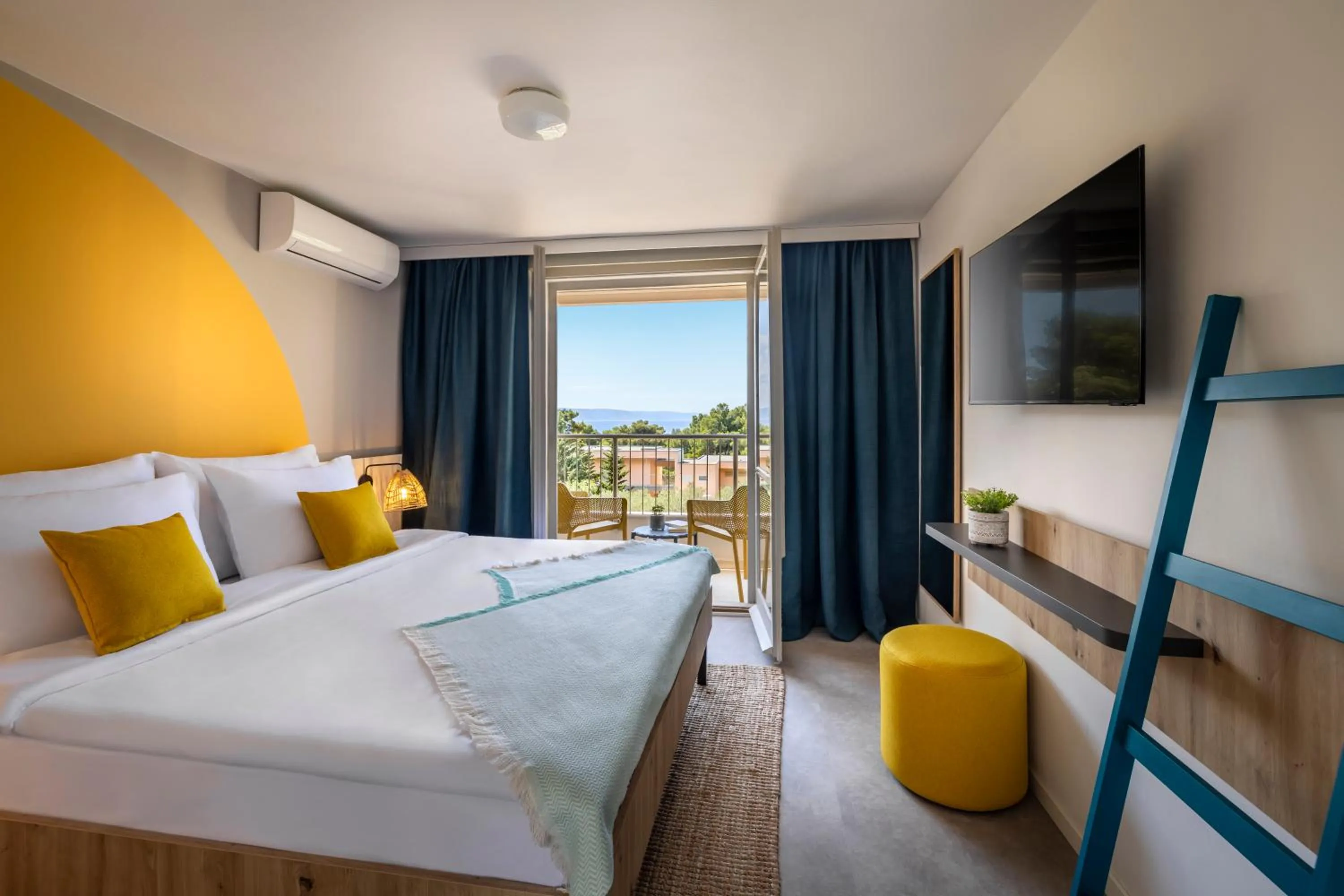 Photo of the whole room, Bed in Sunny Makarska by Valamar