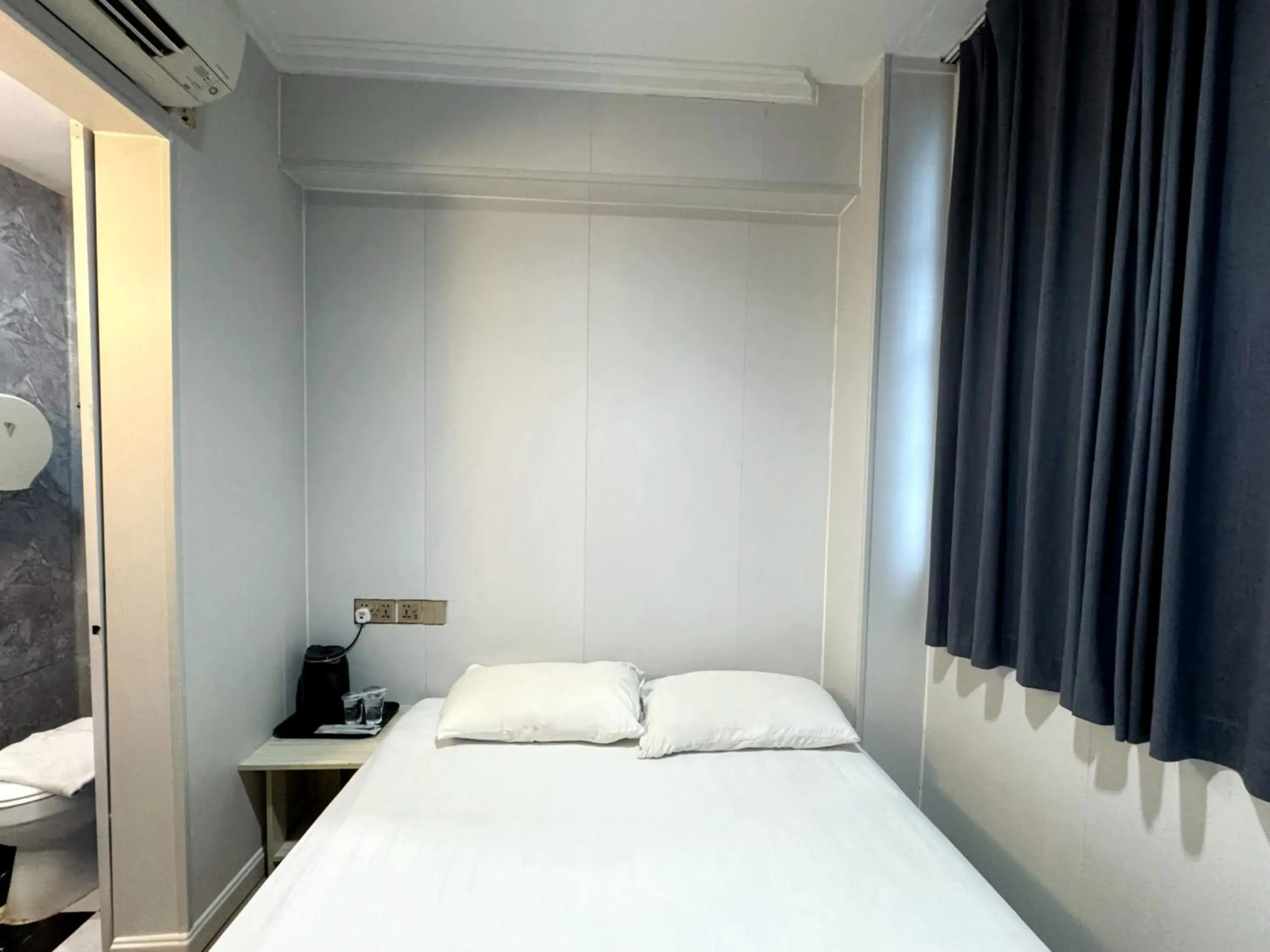 Bedroom, Bed in K Hotel 14 Bedroom, Bed in K Hotel 14