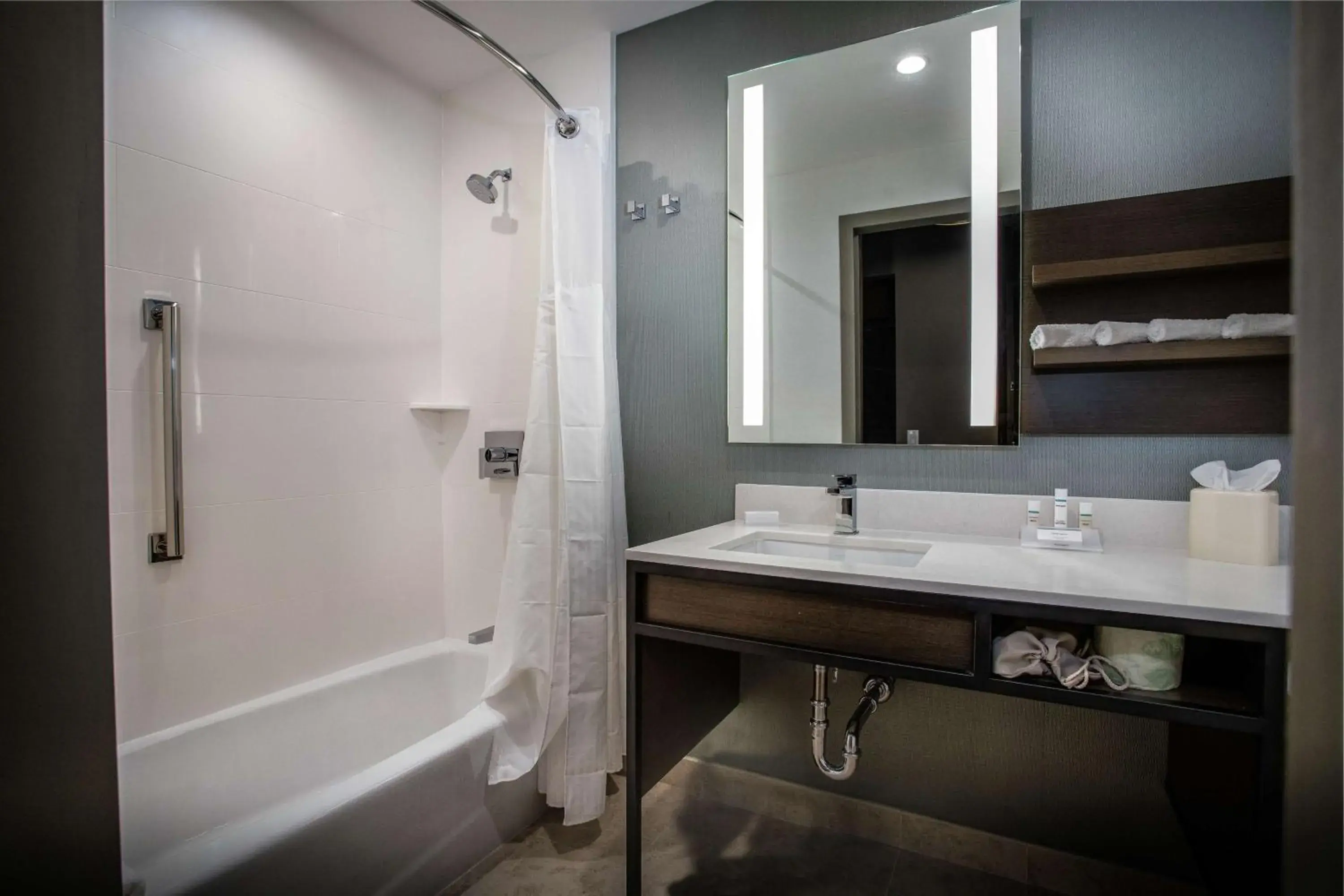 Bathroom in Hilton Garden Inn West Palm Beach I95 Outlets Bathroom in Hilton Garden Inn West Palm Beach I95 Outlets