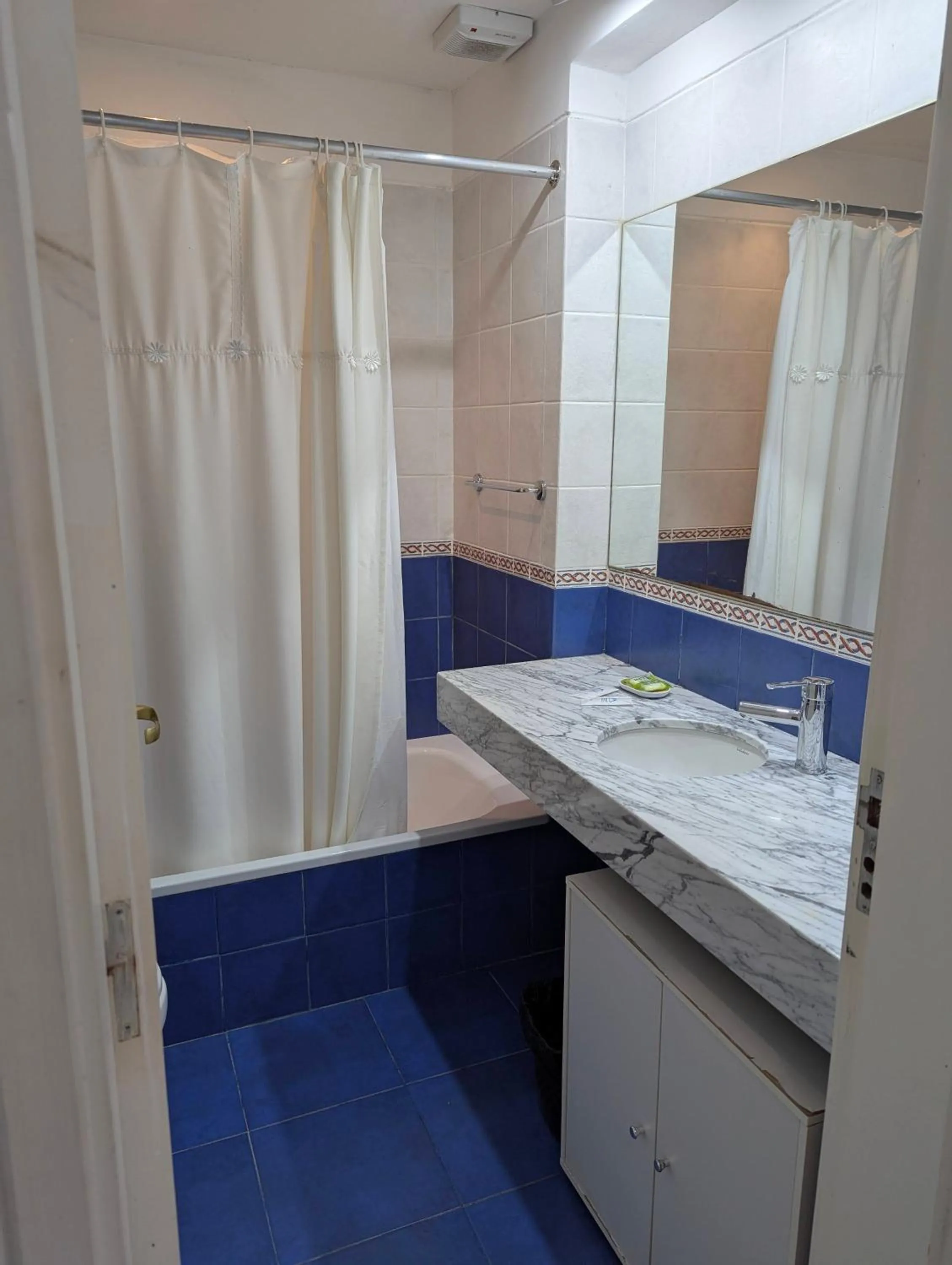 Bathroom in Arsamici Hotel