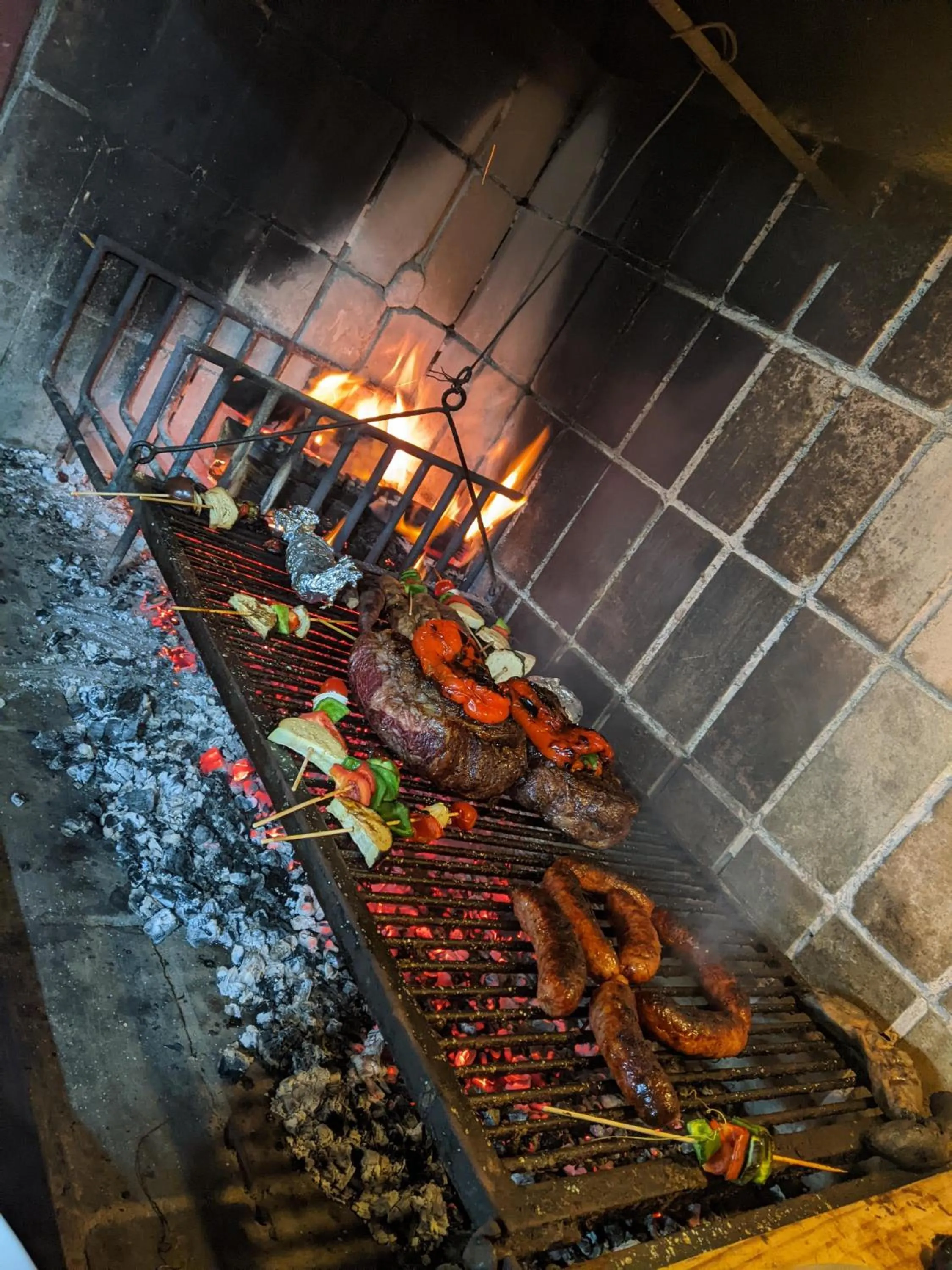 BBQ facilities in Arsamici Hotel