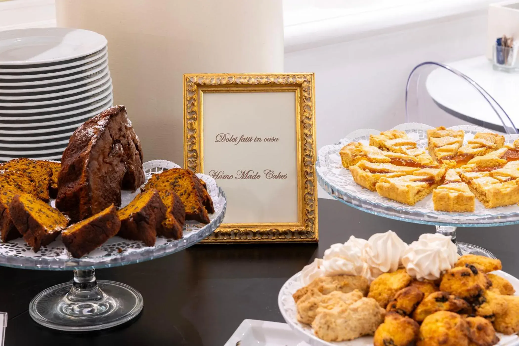 Food and drinks in Majestic Toscanelli (centro storico) Food and drinks in Majestic Toscanelli (centro storico)