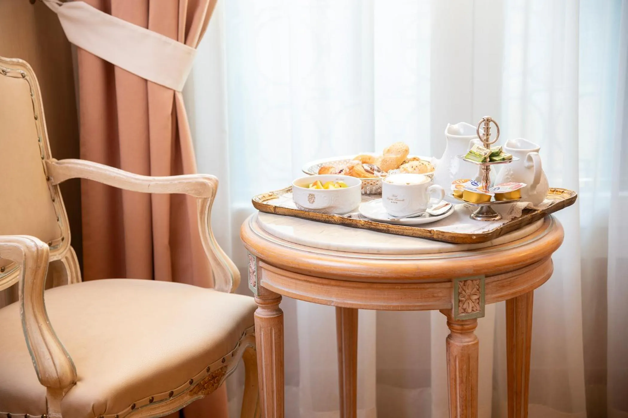 Bedroom in Majestic Toscanelli (centro storico)