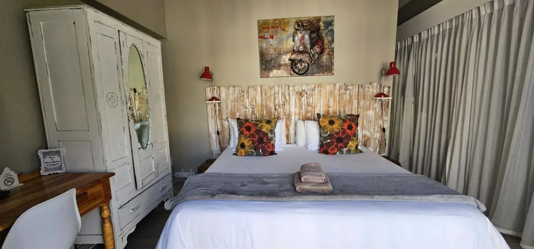 Queen Room in Oh So You Guesthouse Queen Room in Oh So You Guesthouse