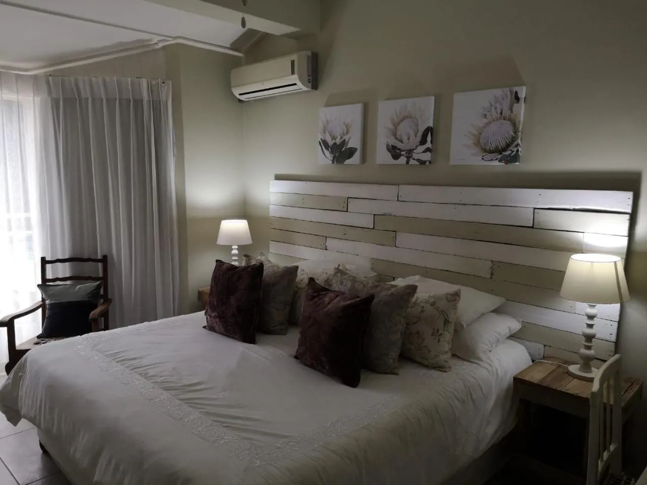 Bed in Oh So You Guesthouse
