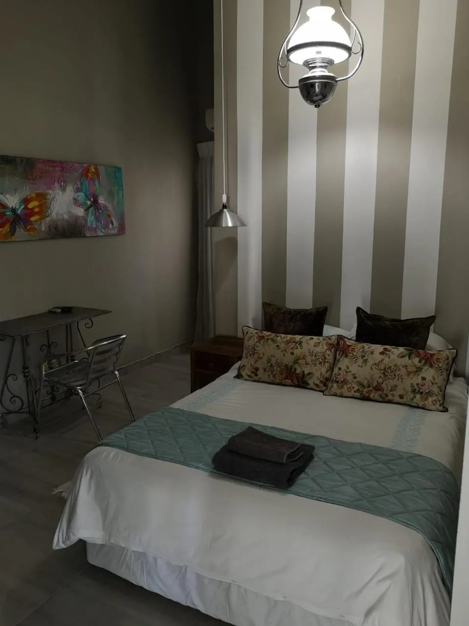 Bed in Oh So You Guesthouse