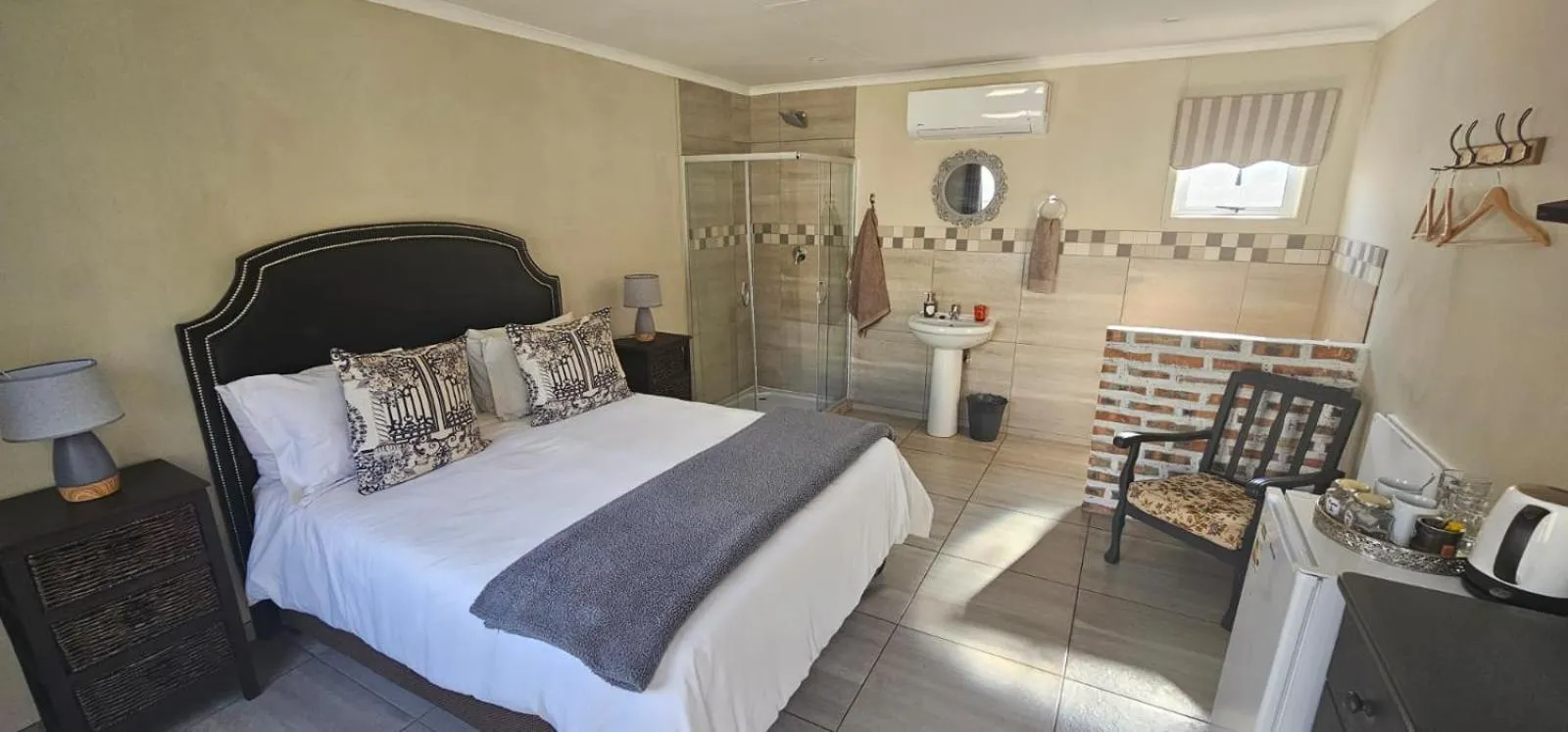 Photo of the whole room, Bed in Oh So You Guesthouse