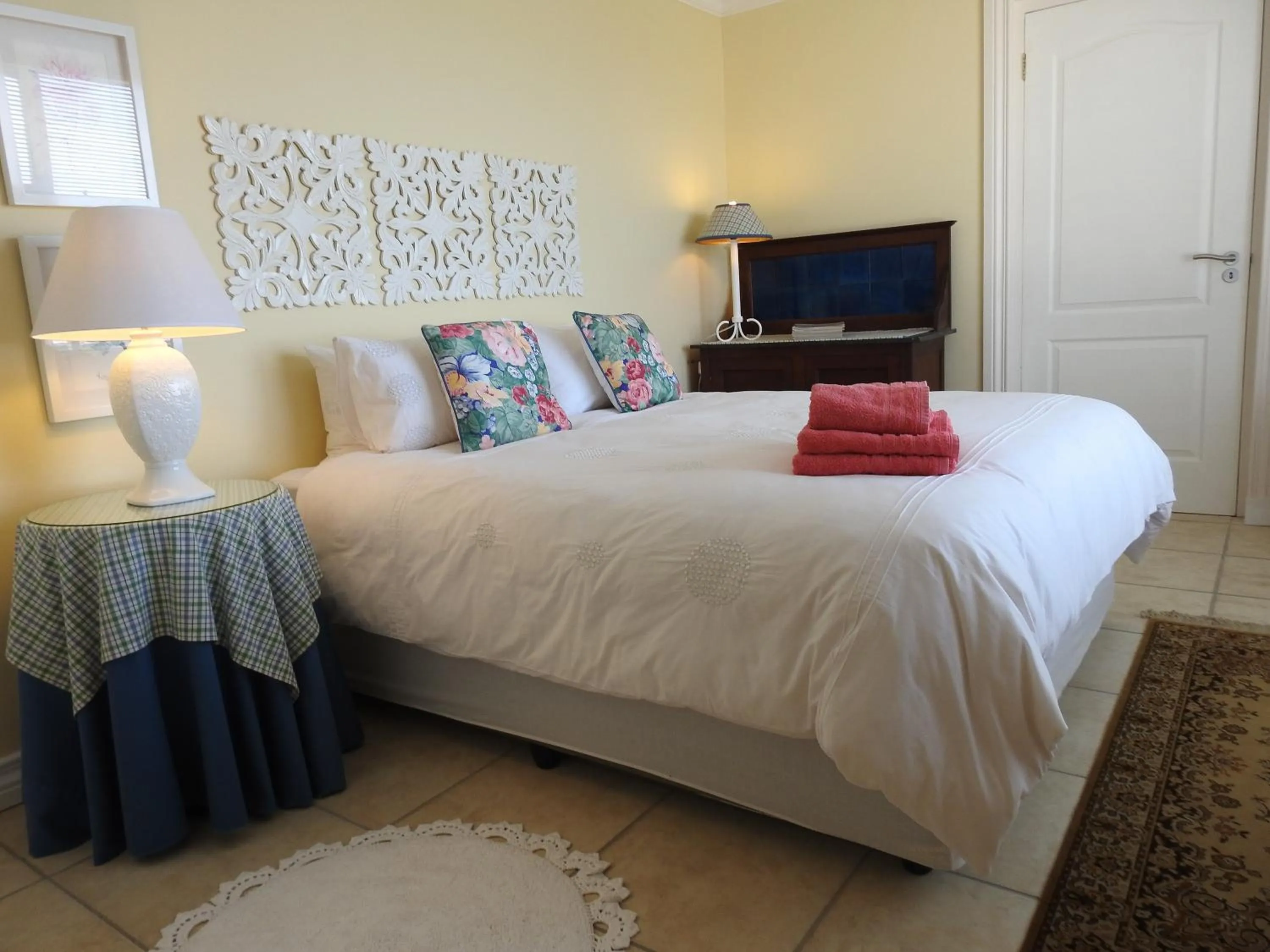 Bedroom, Bed in Julsie's Home