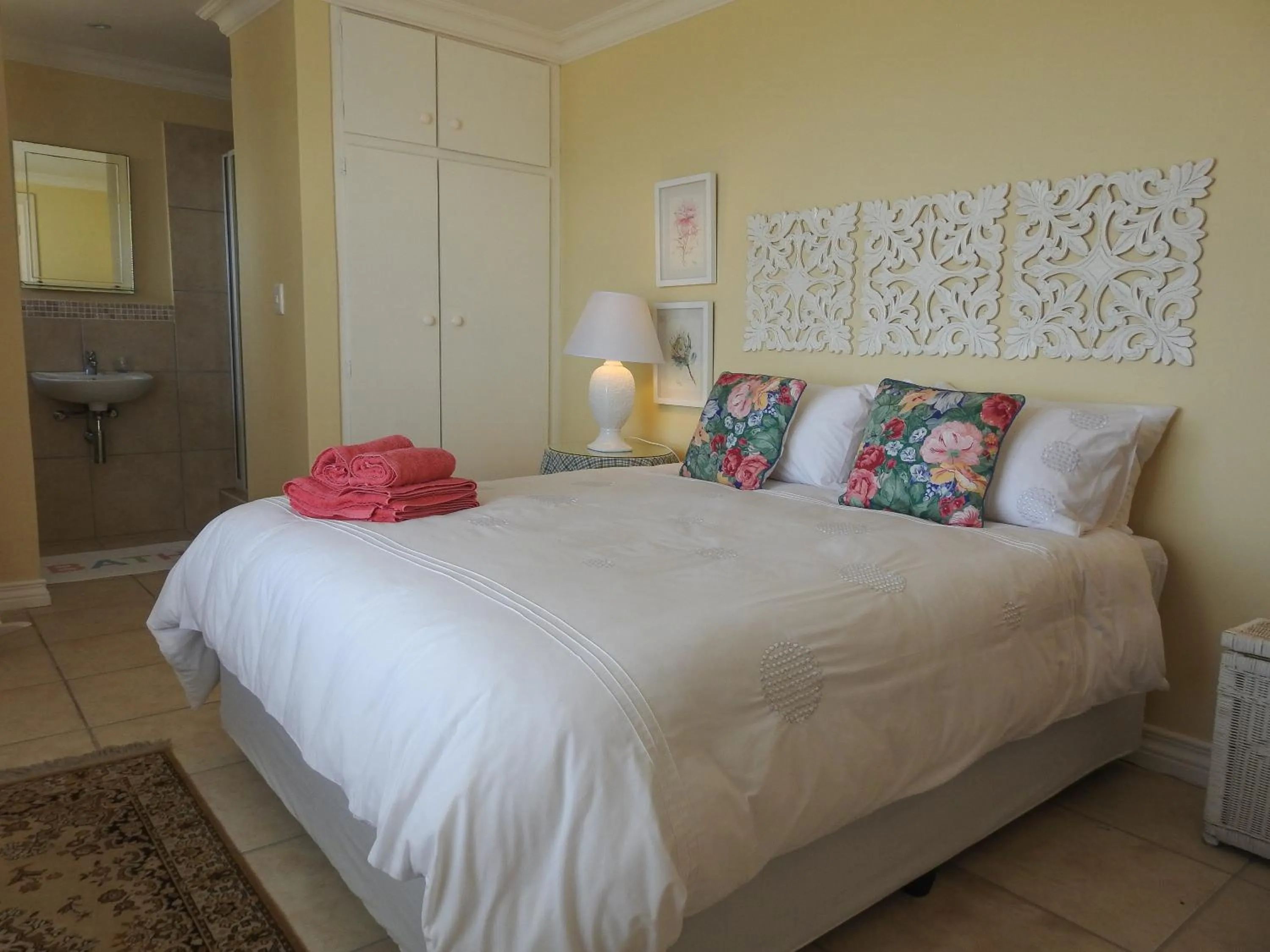 Photo of the whole room, Bed in Julsie's Home