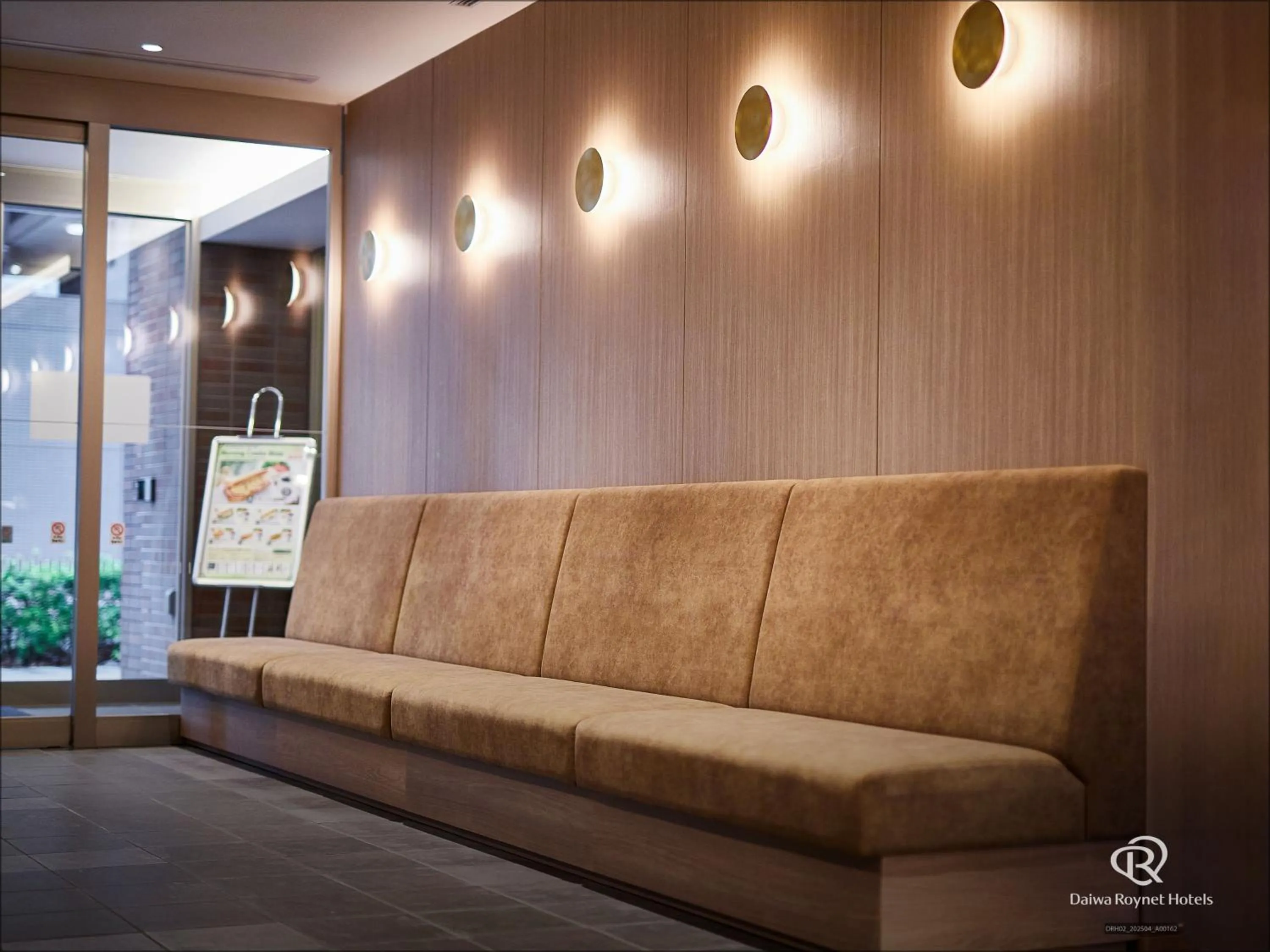 Lobby or reception in Daiwa Roynet Hotel Shin-Yokohama