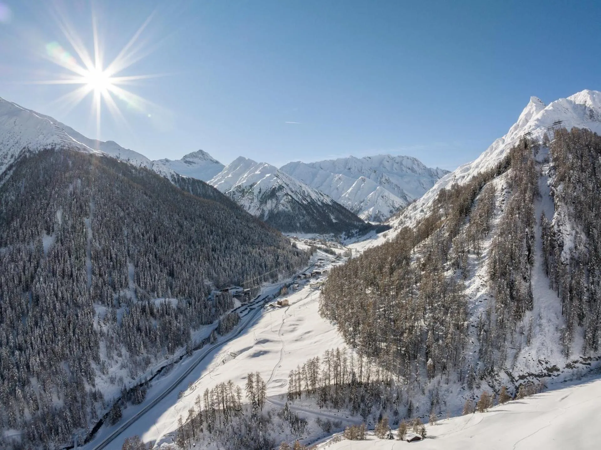 Winter in Panorama Samnaun