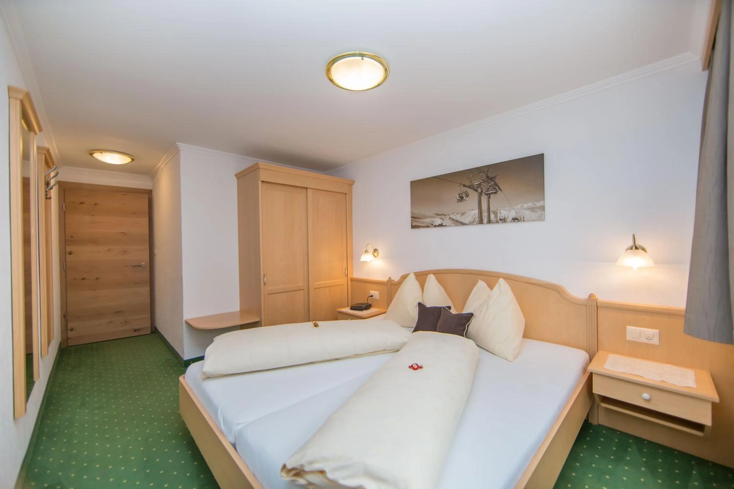 Family Room with Mountain View in Panorama Samnaun