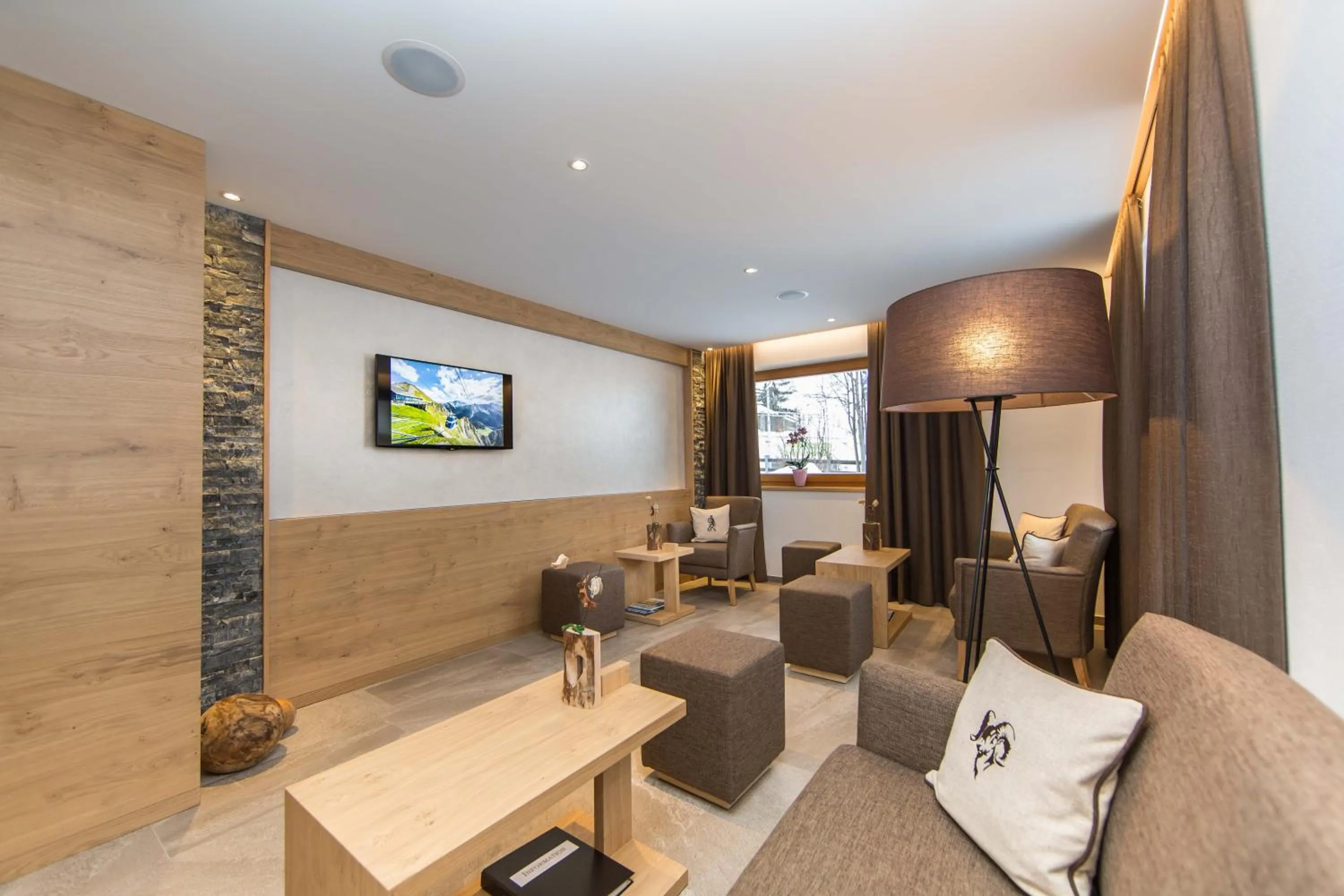 Lobby or reception in Panorama Samnaun