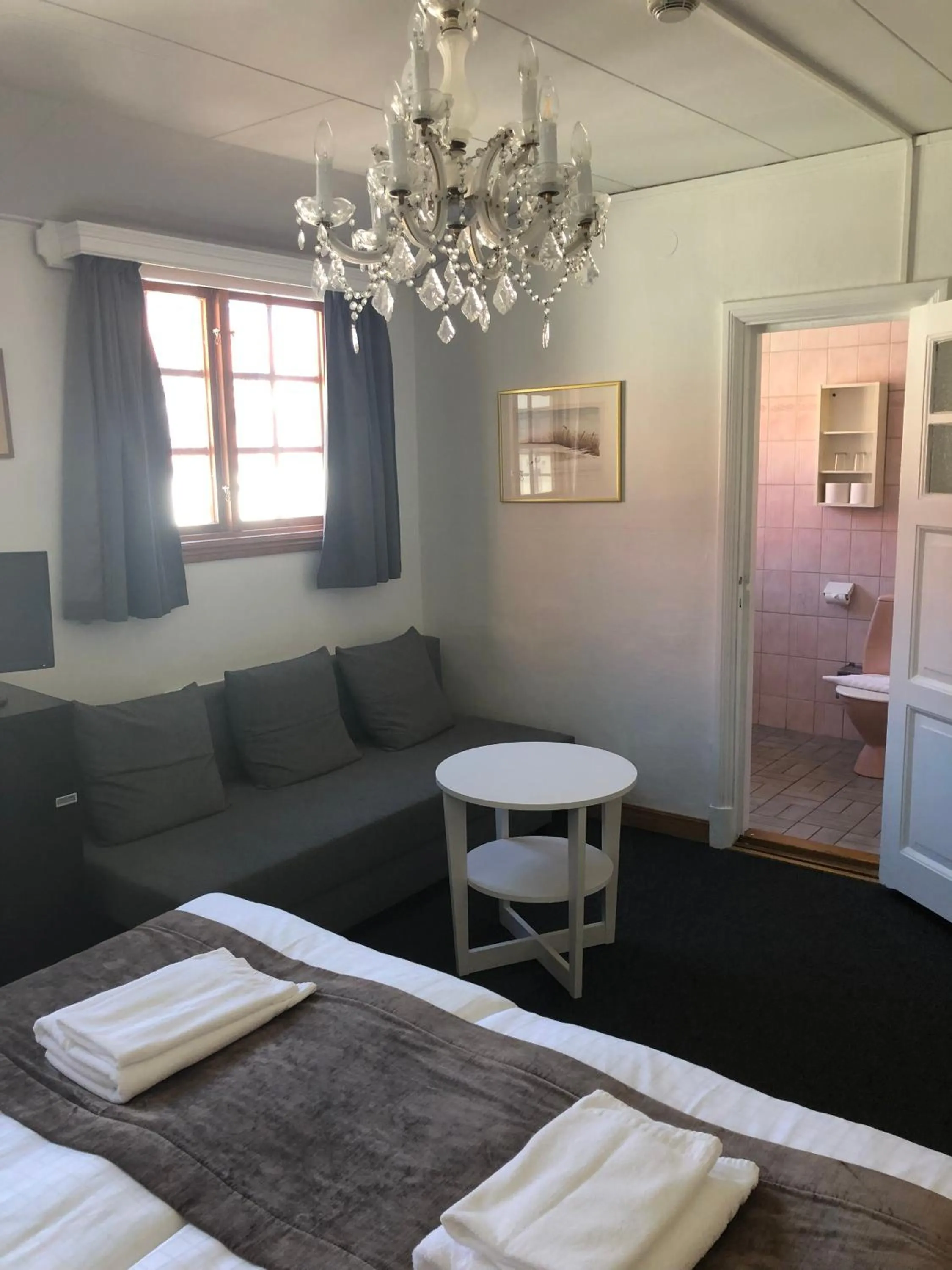 Photo of the whole room, Bed in Värdshuset Hwitan