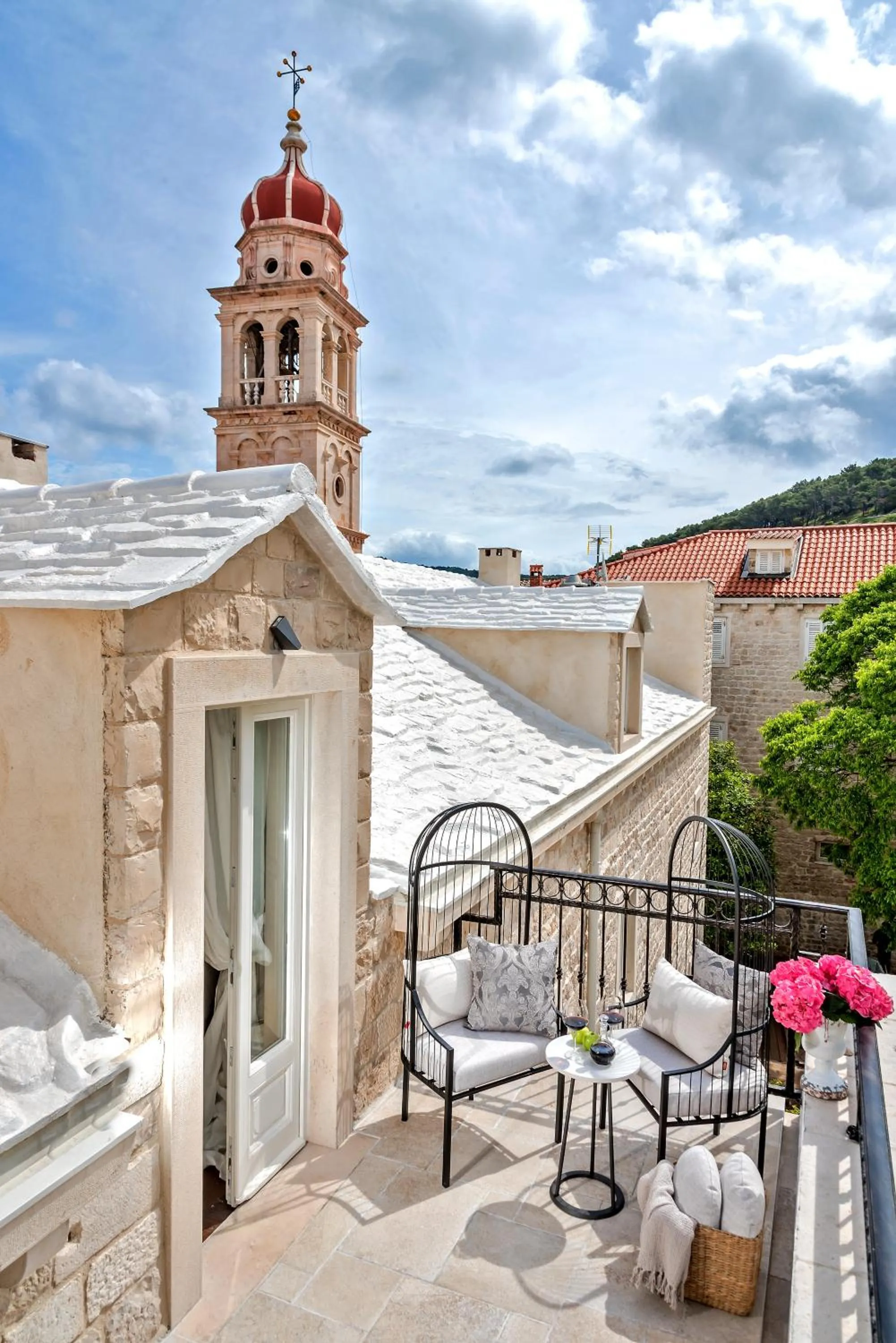 Balcony/Terrace in Puteus Palace Heritage Hotel