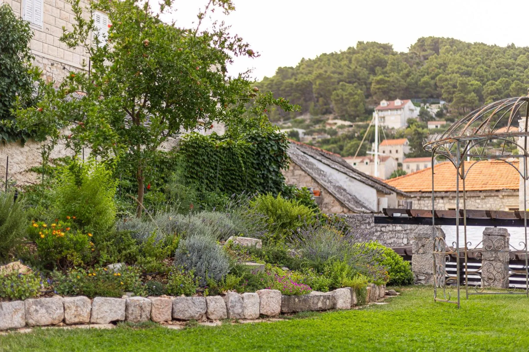 Garden in Puteus Palace Heritage Hotel