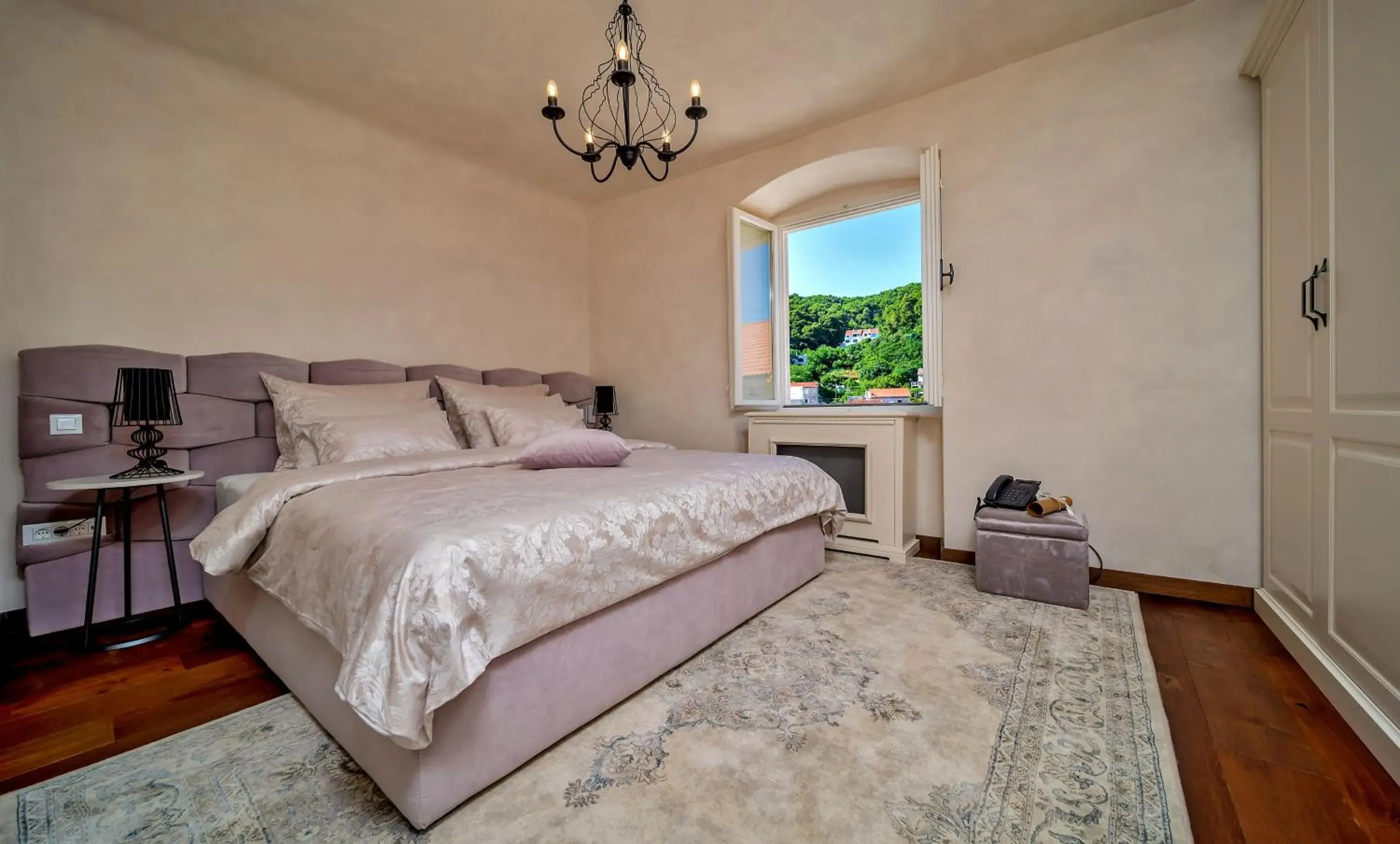 Bedroom, Bed in Puteus Palace Heritage Hotel Bedroom, Bed in Puteus Palace Heritage Hotel