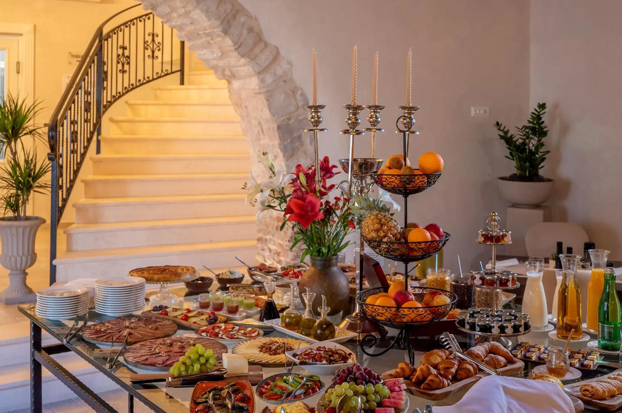 Breakfast in Puteus Palace Heritage Hotel Breakfast in Puteus Palace Heritage Hotel