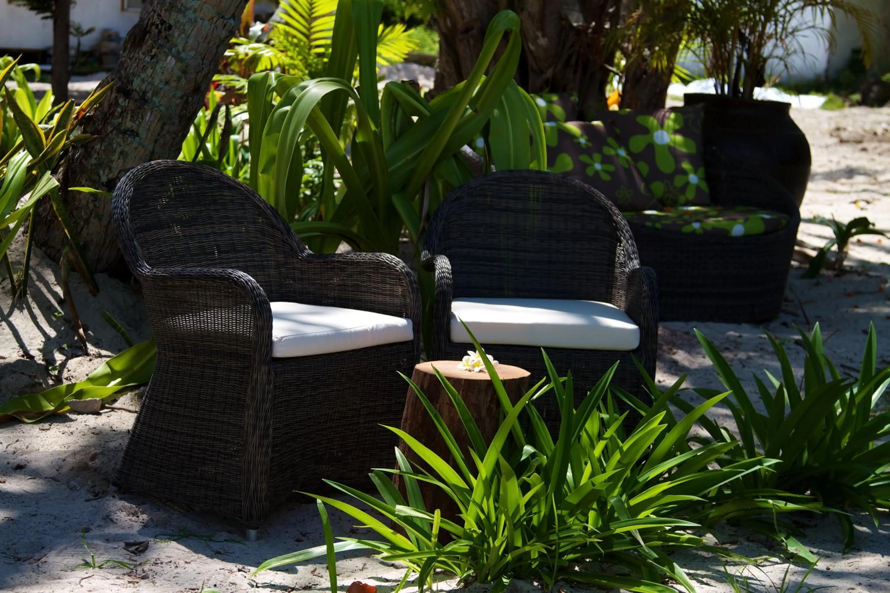 Garden in Le Repaire - Boutique Hotel & Restaurant