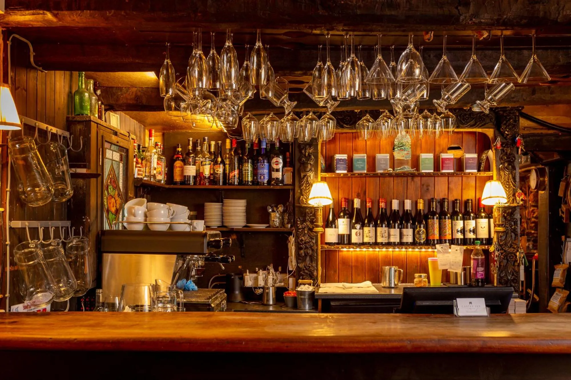 Restaurant/places to eat in Castle Inn