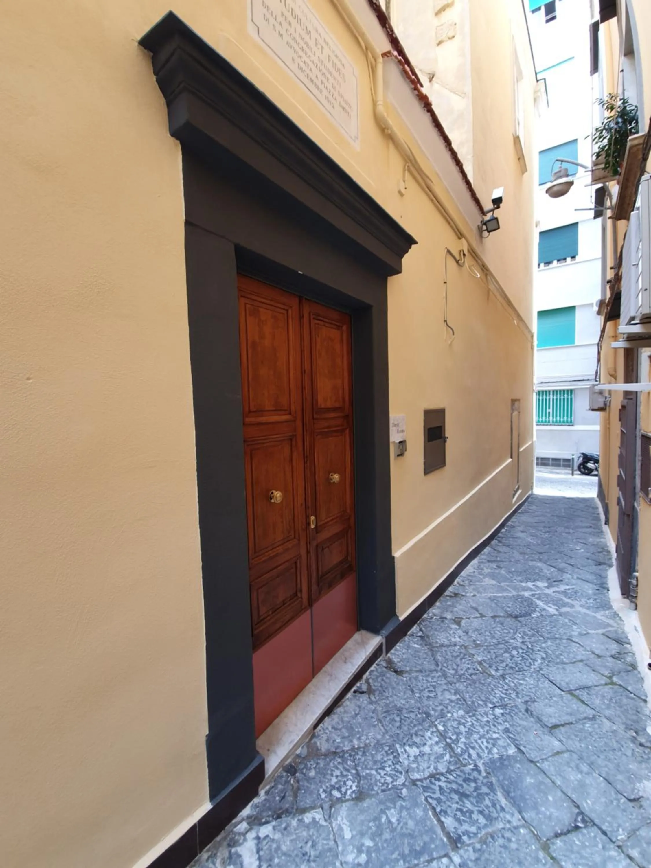 Facade/entrance in Dante Rooms