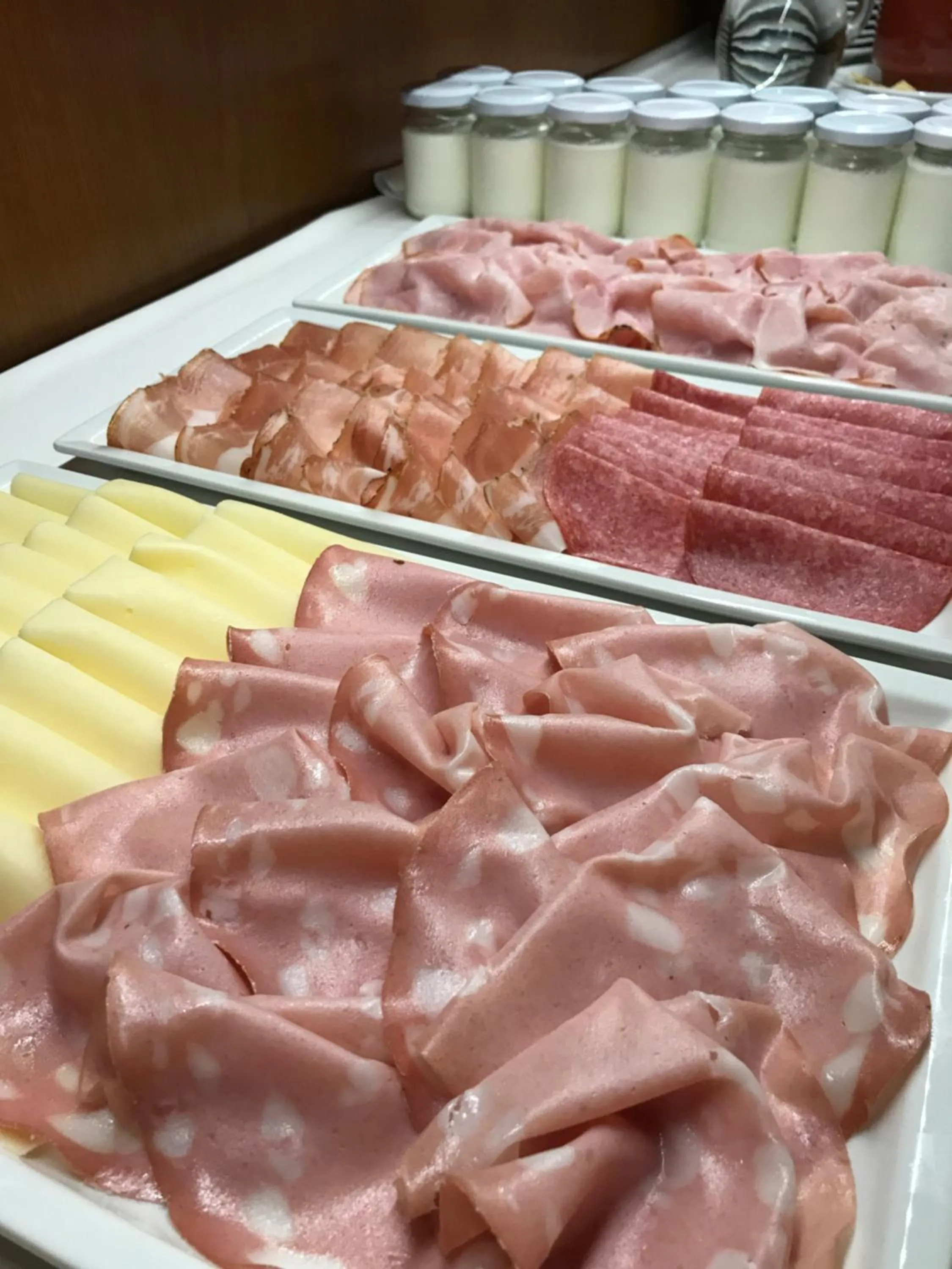 Buffet breakfast in Garni La Vara