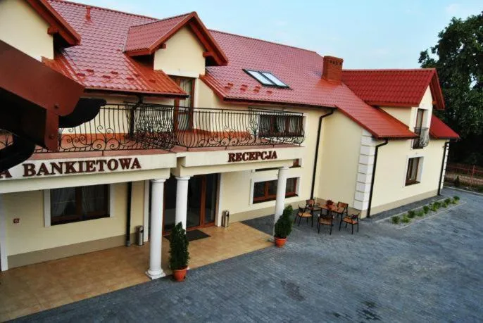 Facade/entrance in Villa Anna