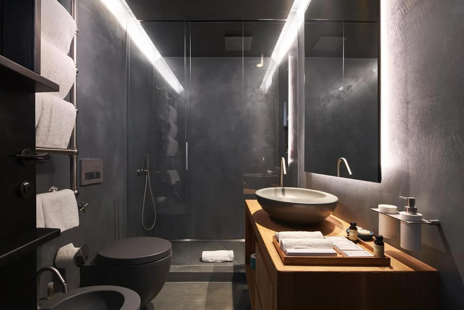 Shower in Fornace Suite