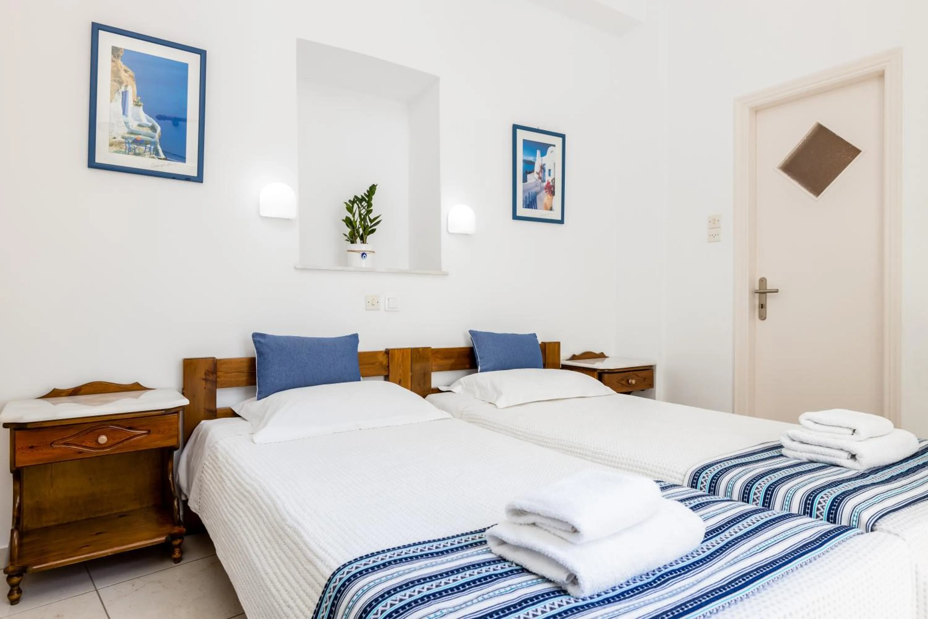 Photo of the whole room, Bed in Hotel Dina