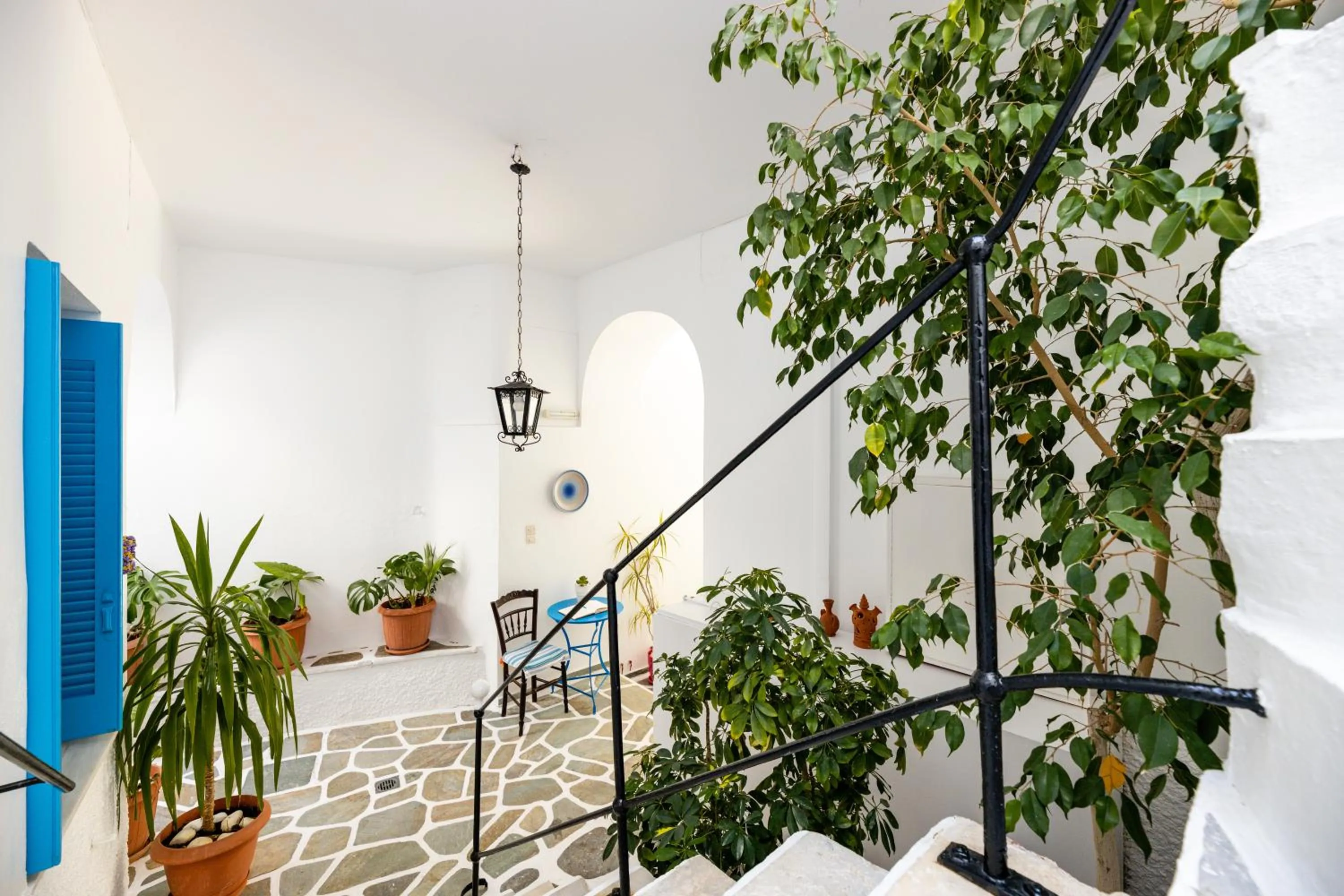 Facade/entrance in Hotel Dina